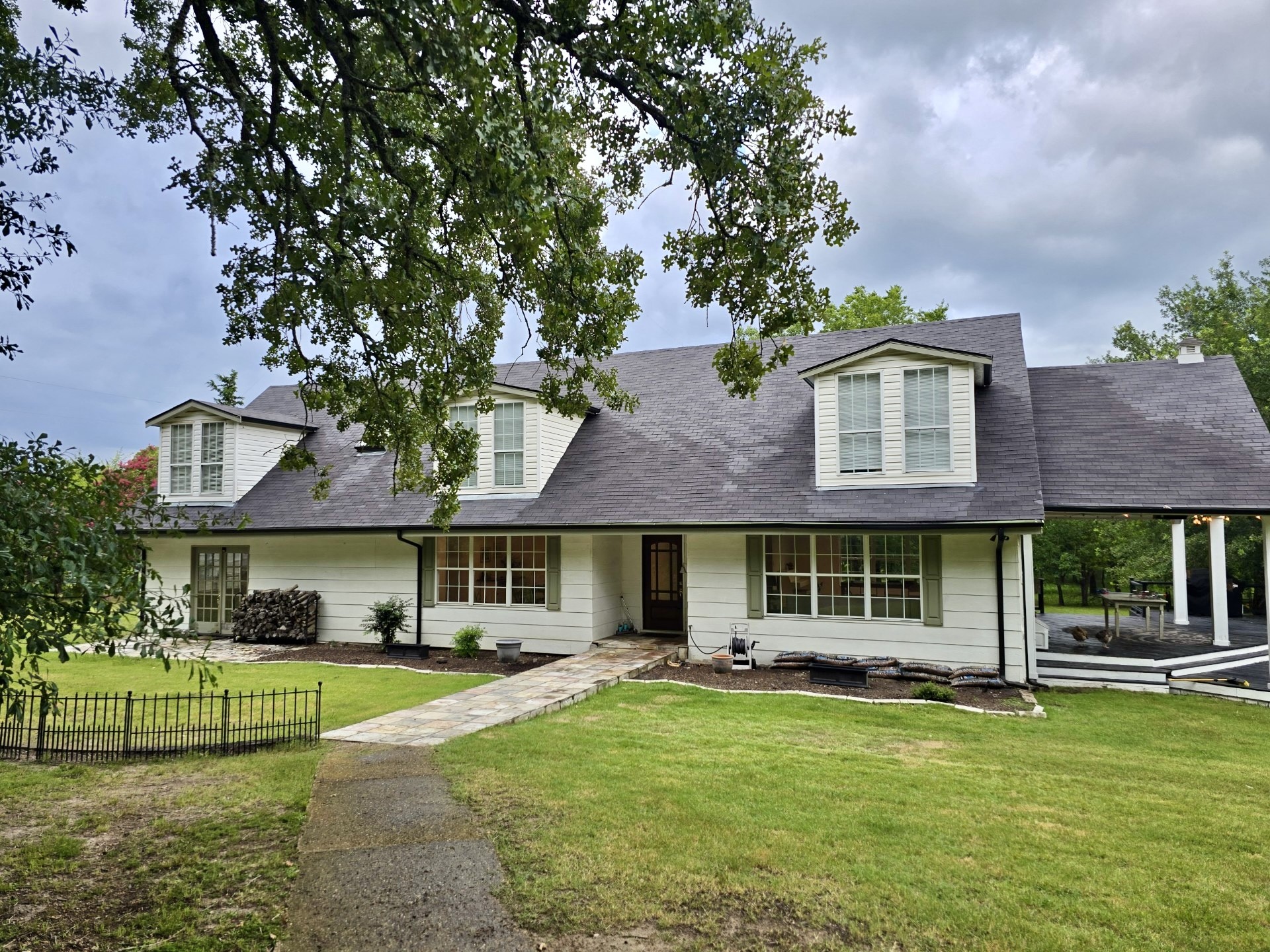 2831 Private Road 2410