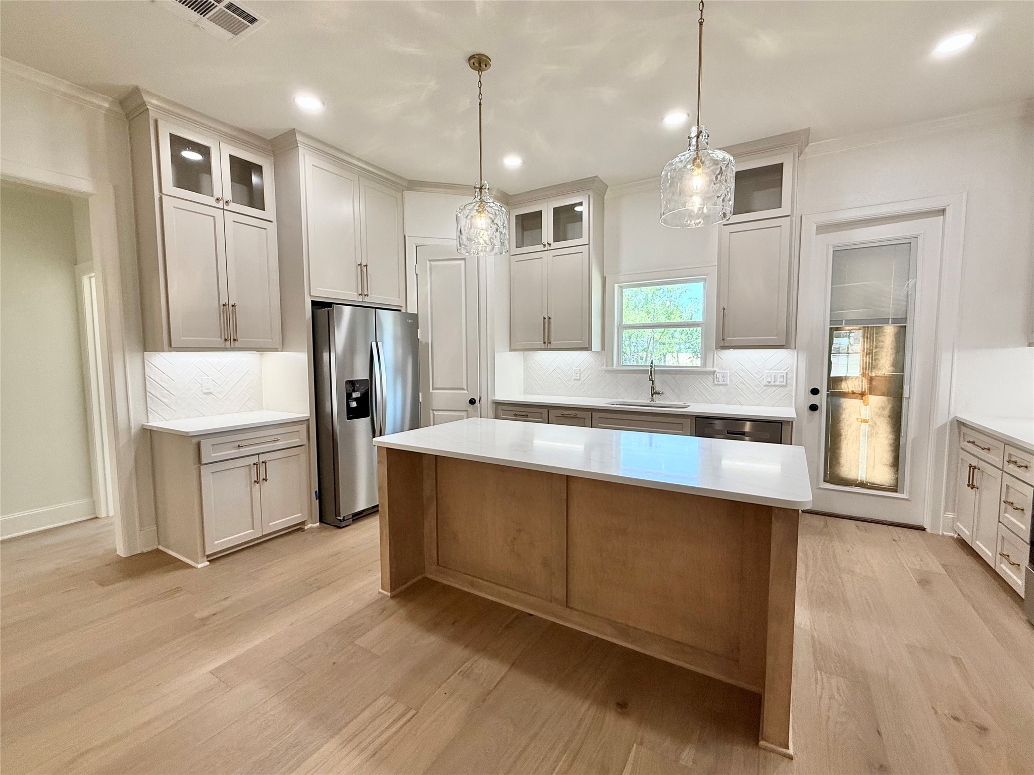 6409 Mill Run Road