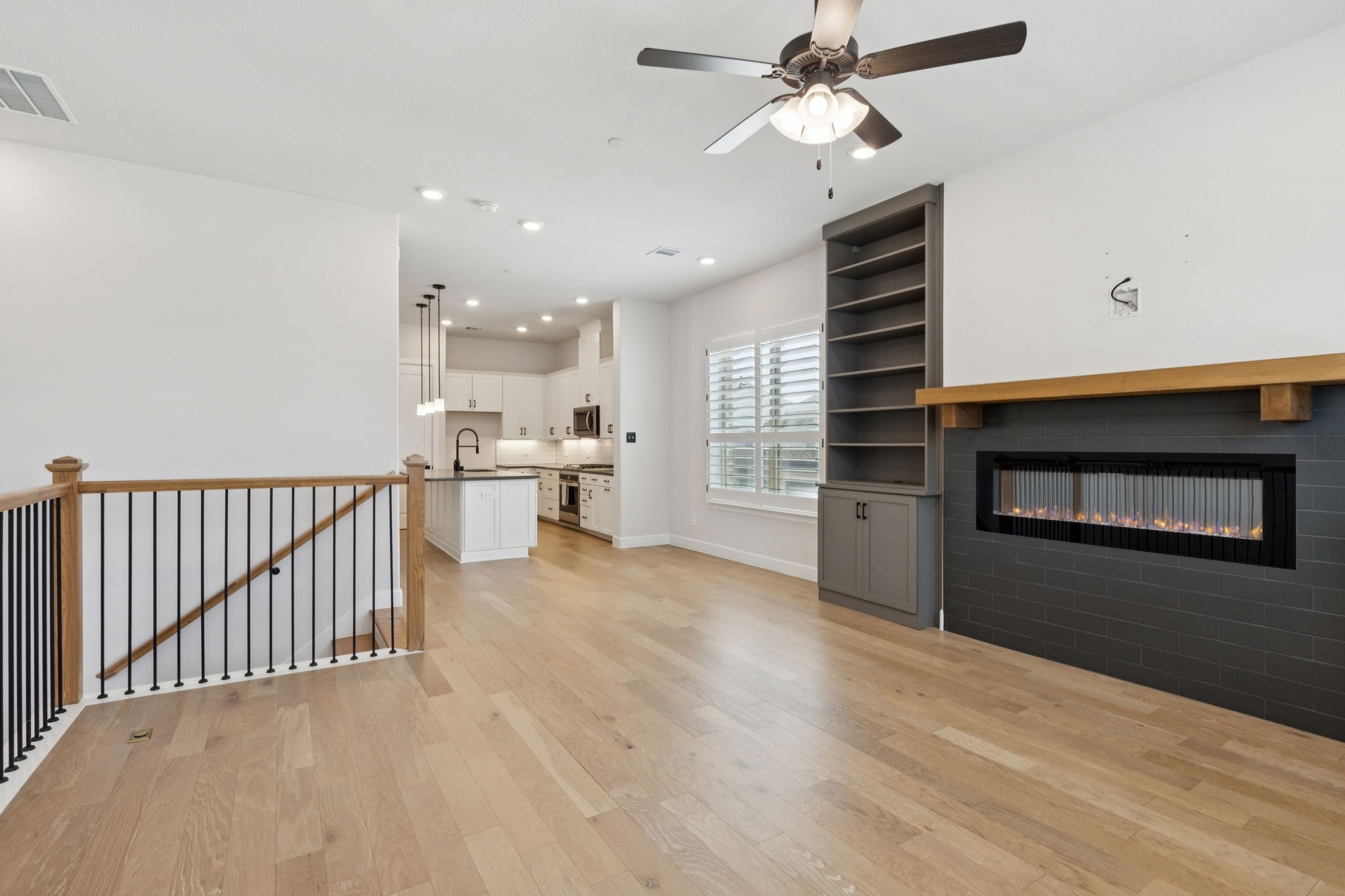 4404 Grady Lane
