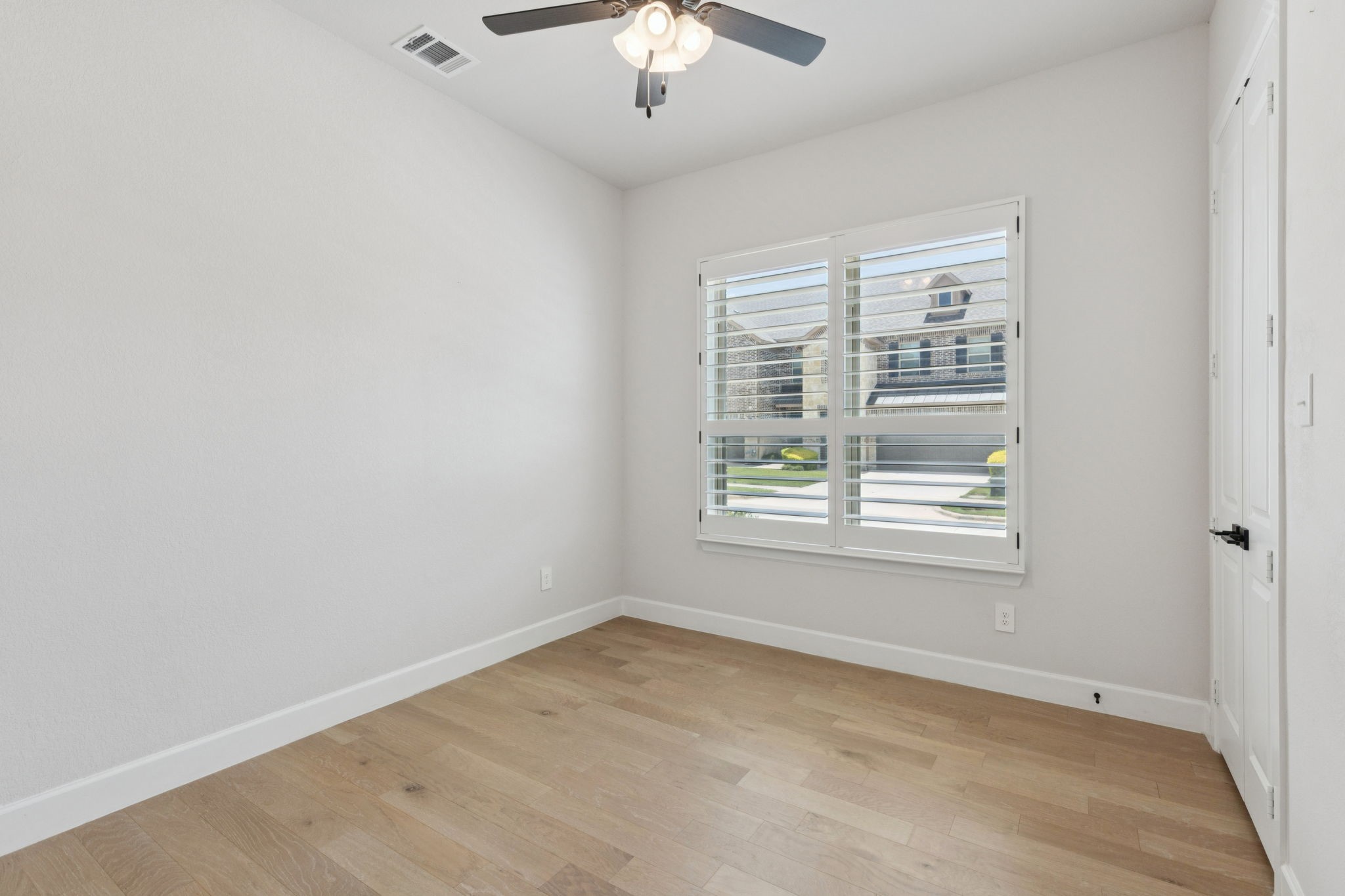 4404 Grady Lane