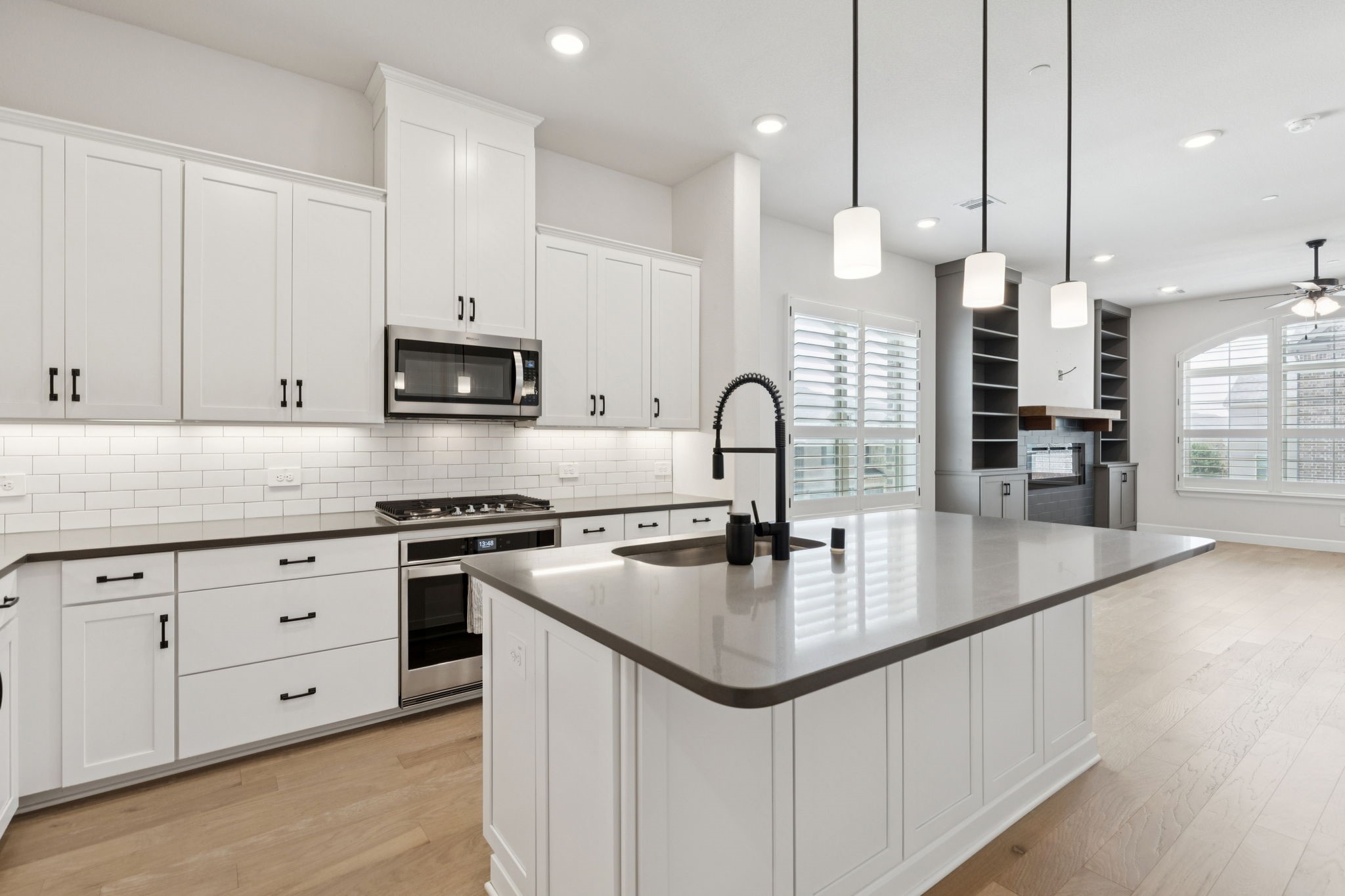 4404 Grady Lane