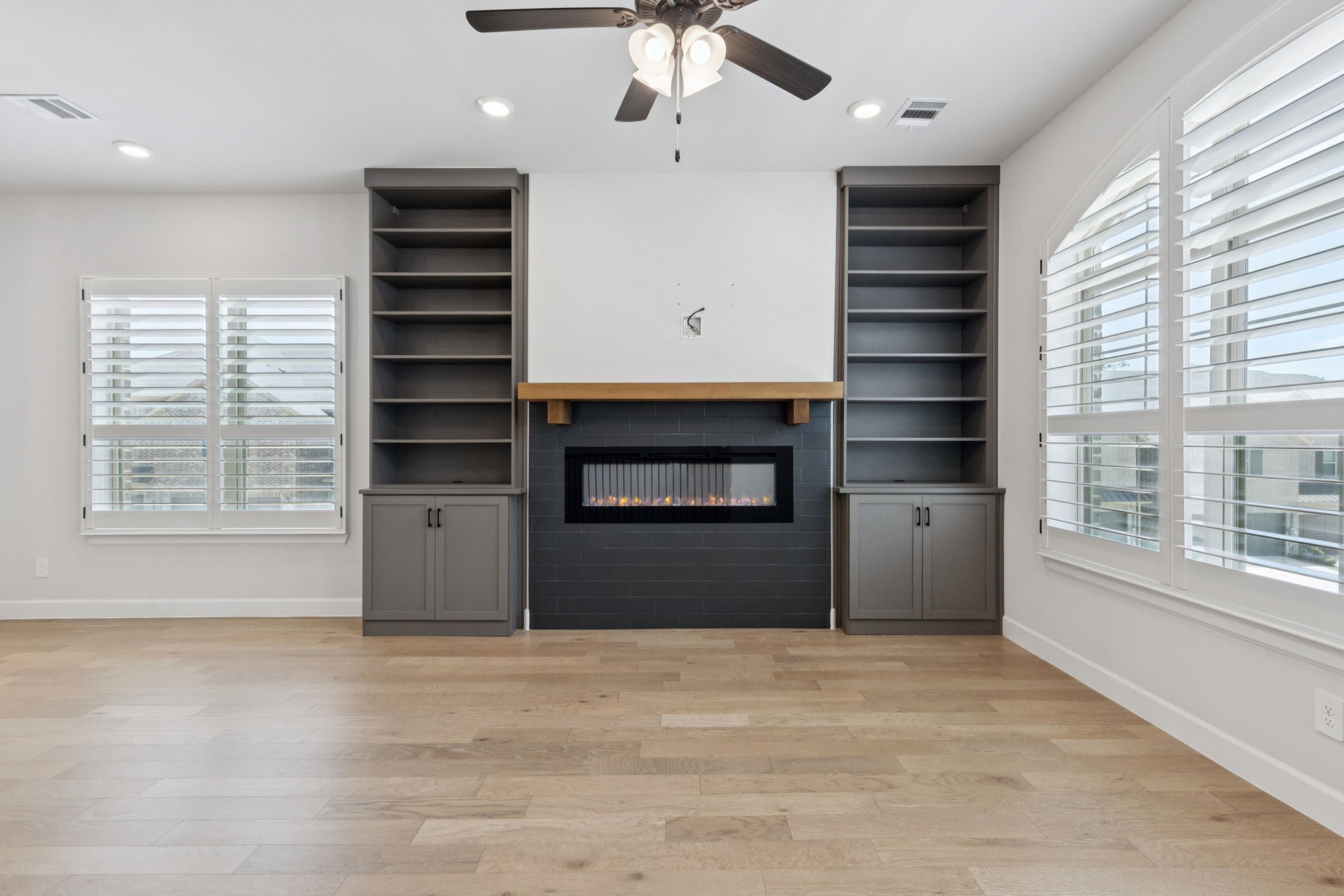 4404 Grady Lane