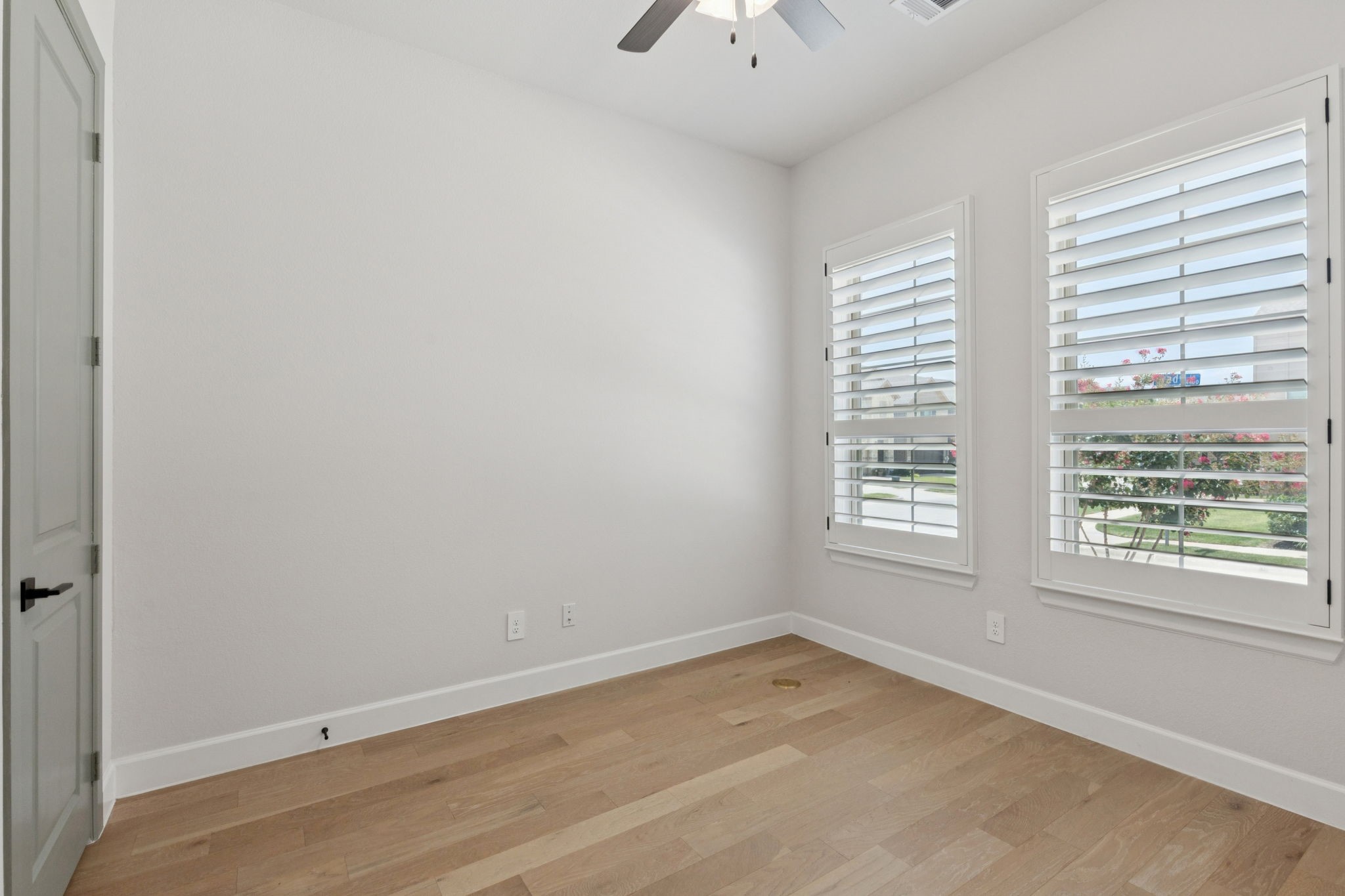 4404 Grady Lane