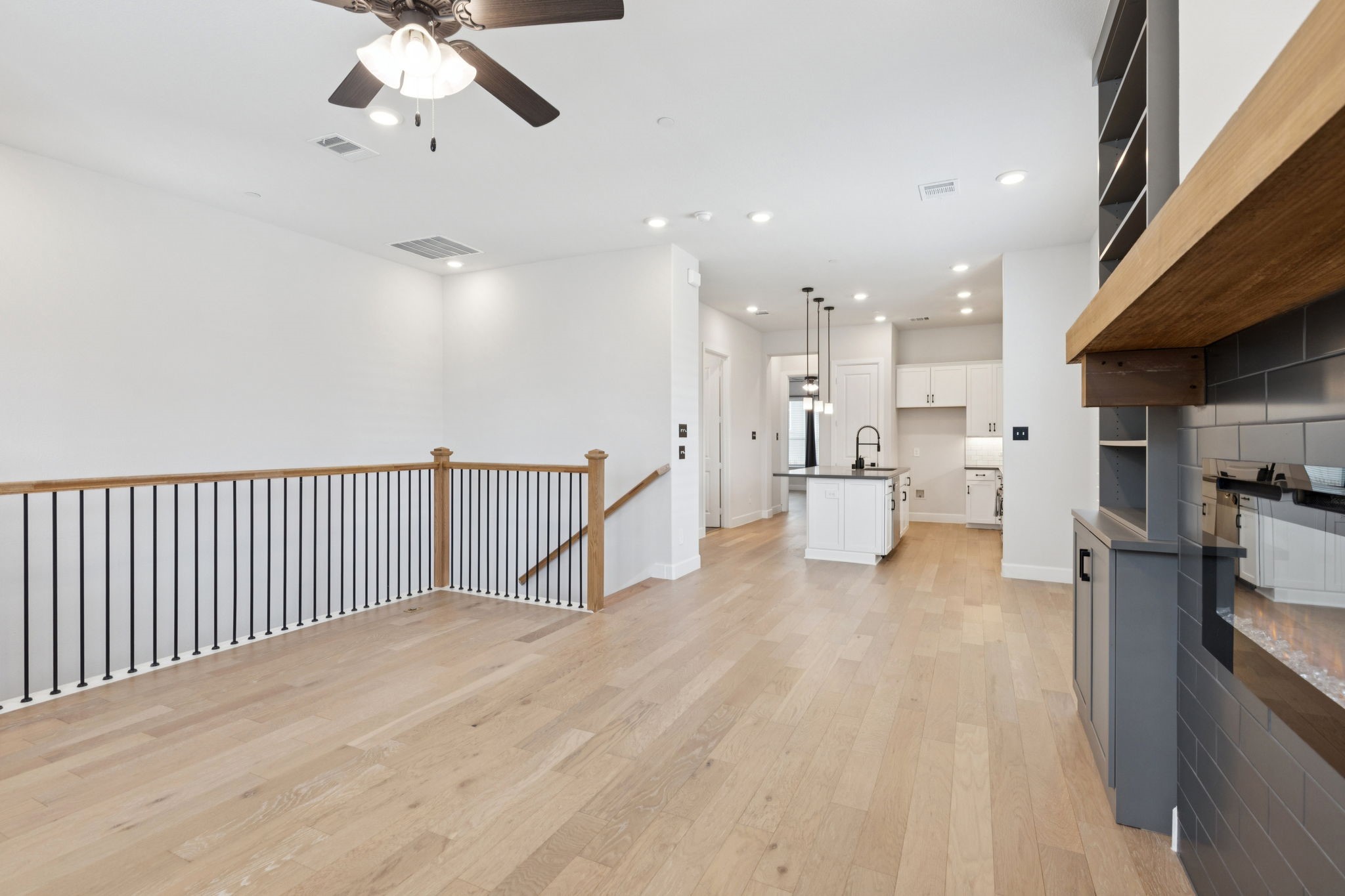 4404 Grady Lane