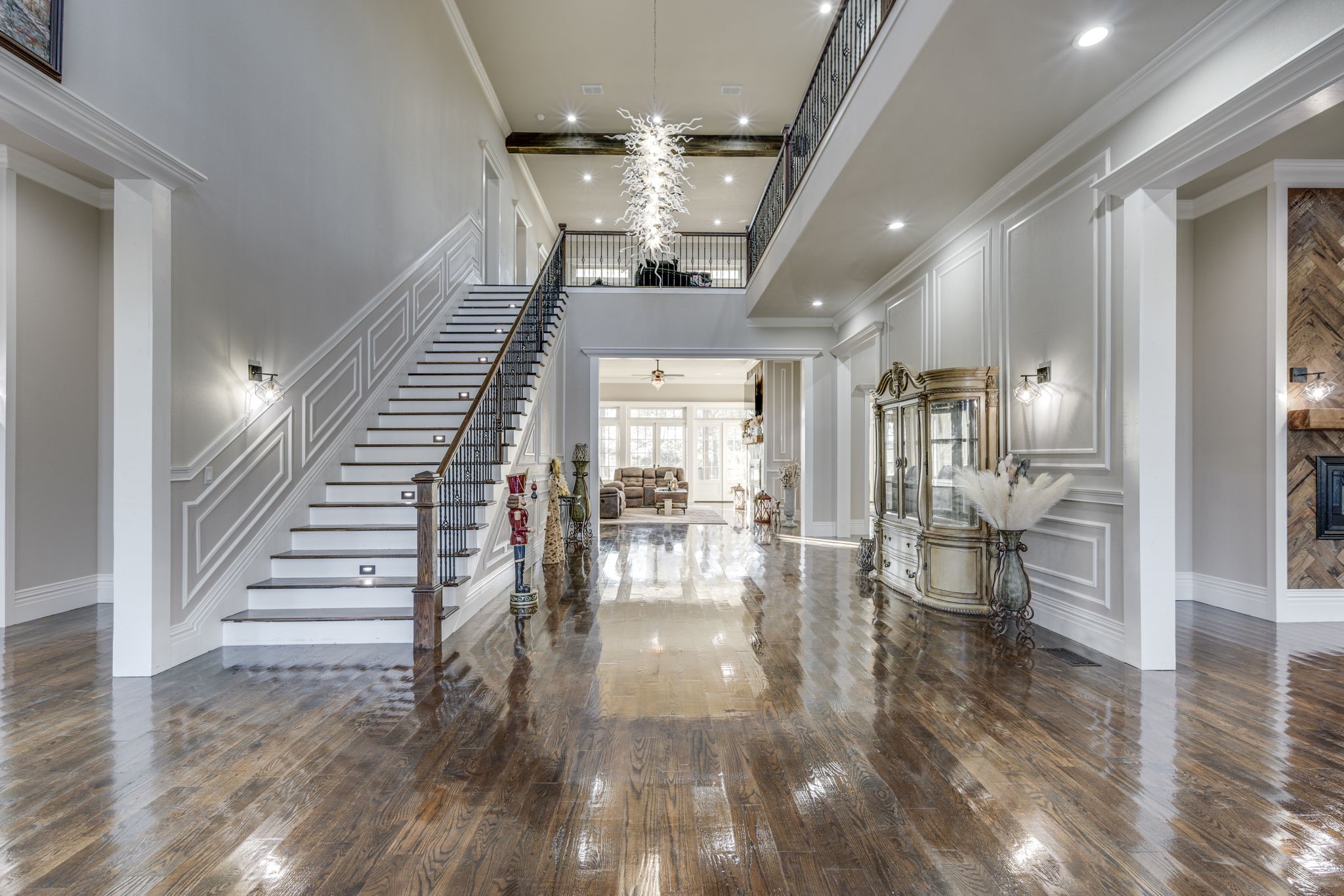 1351 Country Club Road