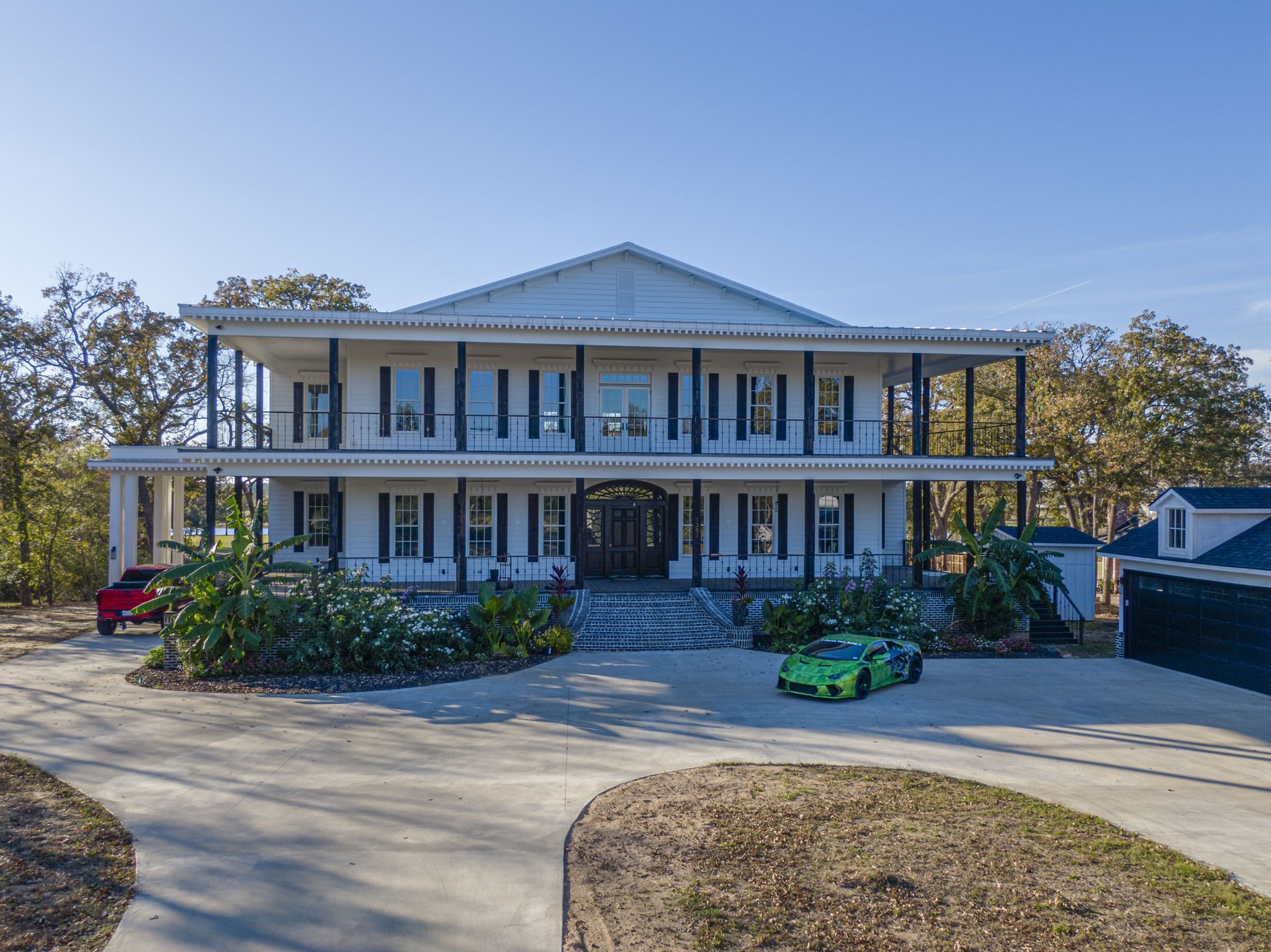 1351 Country Club Road