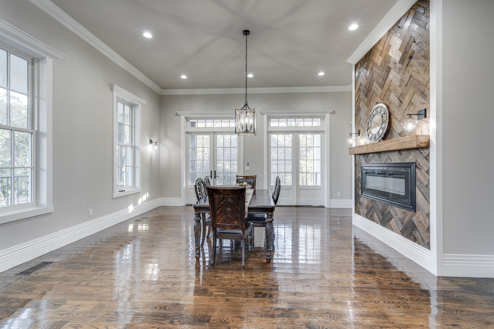 1351 Country Club Road