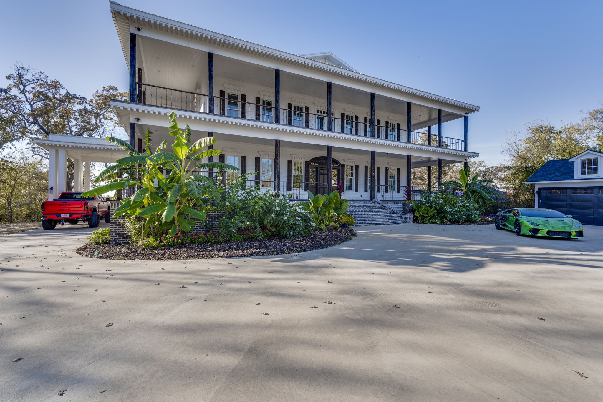 1351 Country Club Road