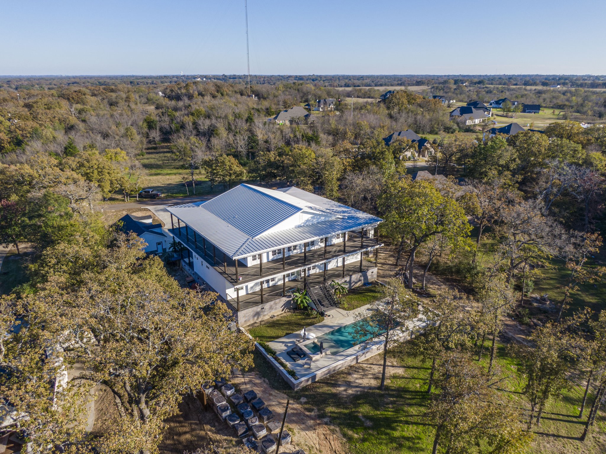 1351 Country Club Road