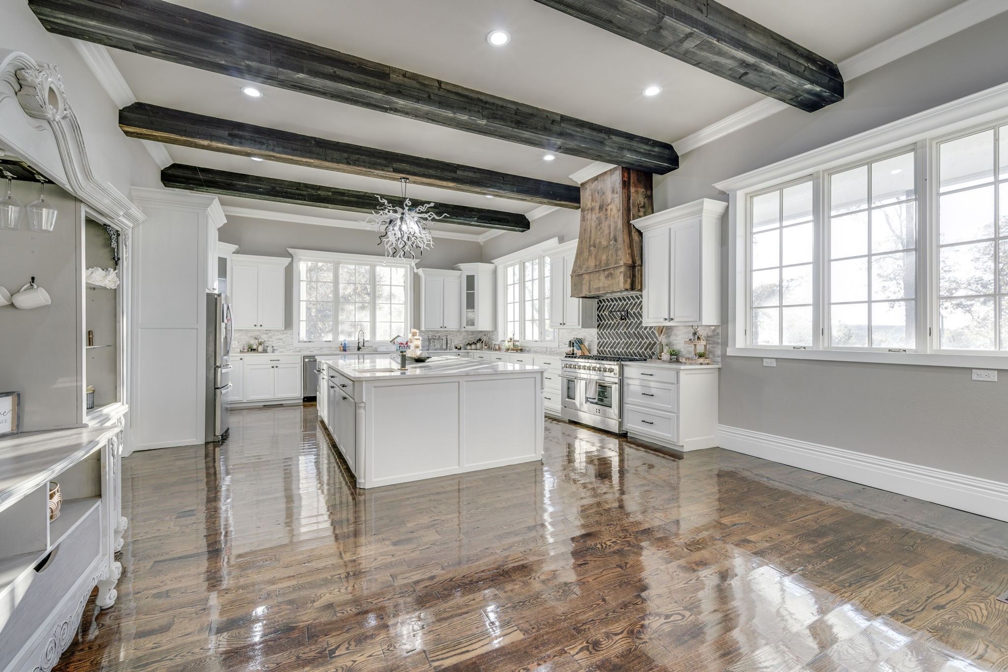 1351 Country Club Road