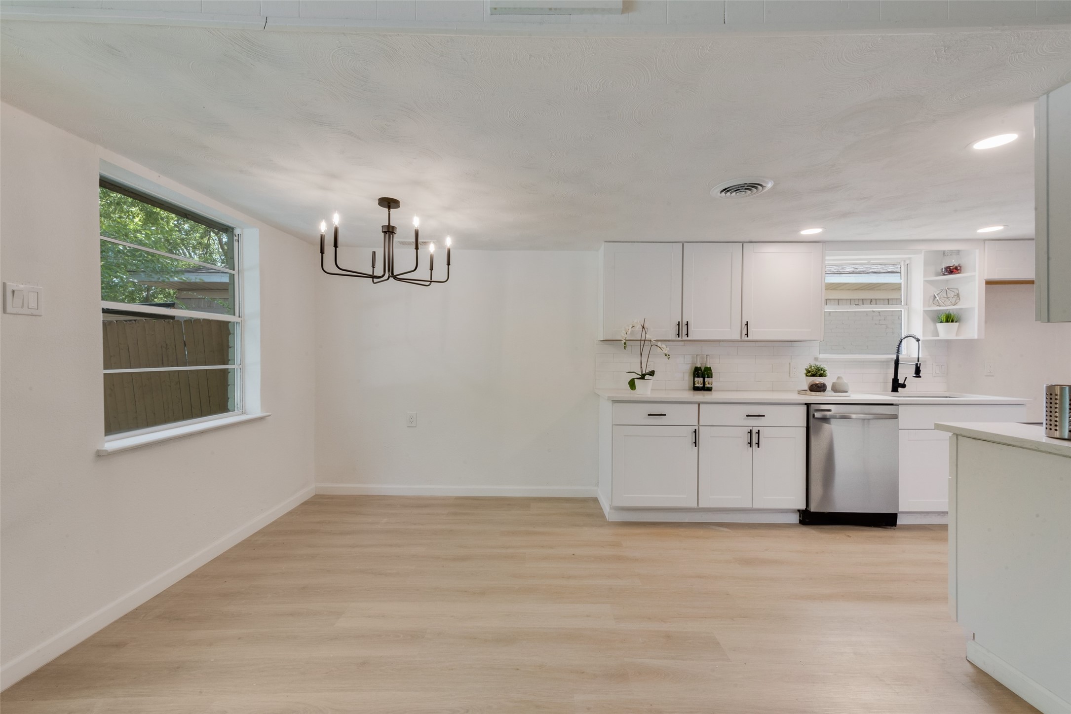 2710 Posey Drive