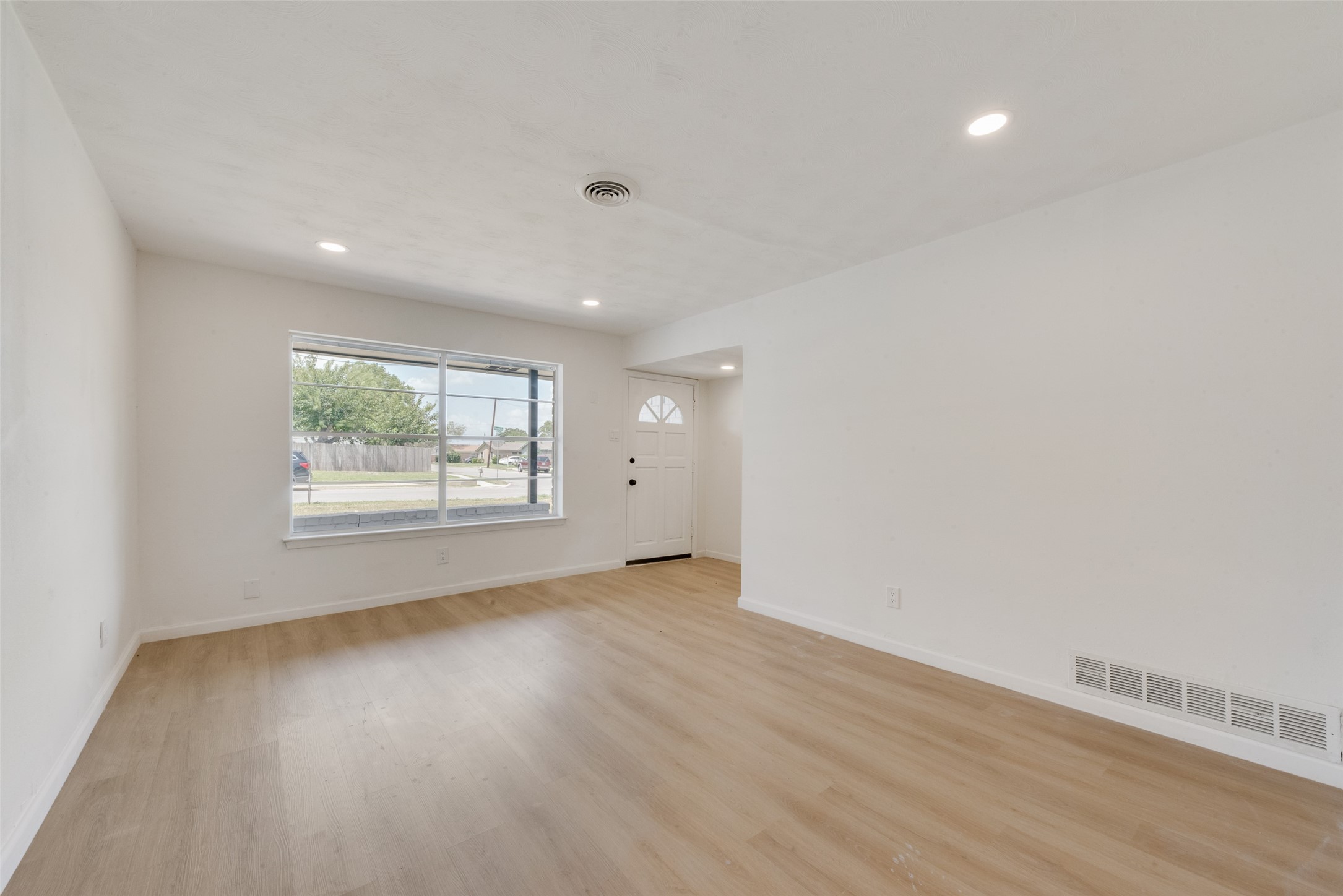 2710 Posey Drive