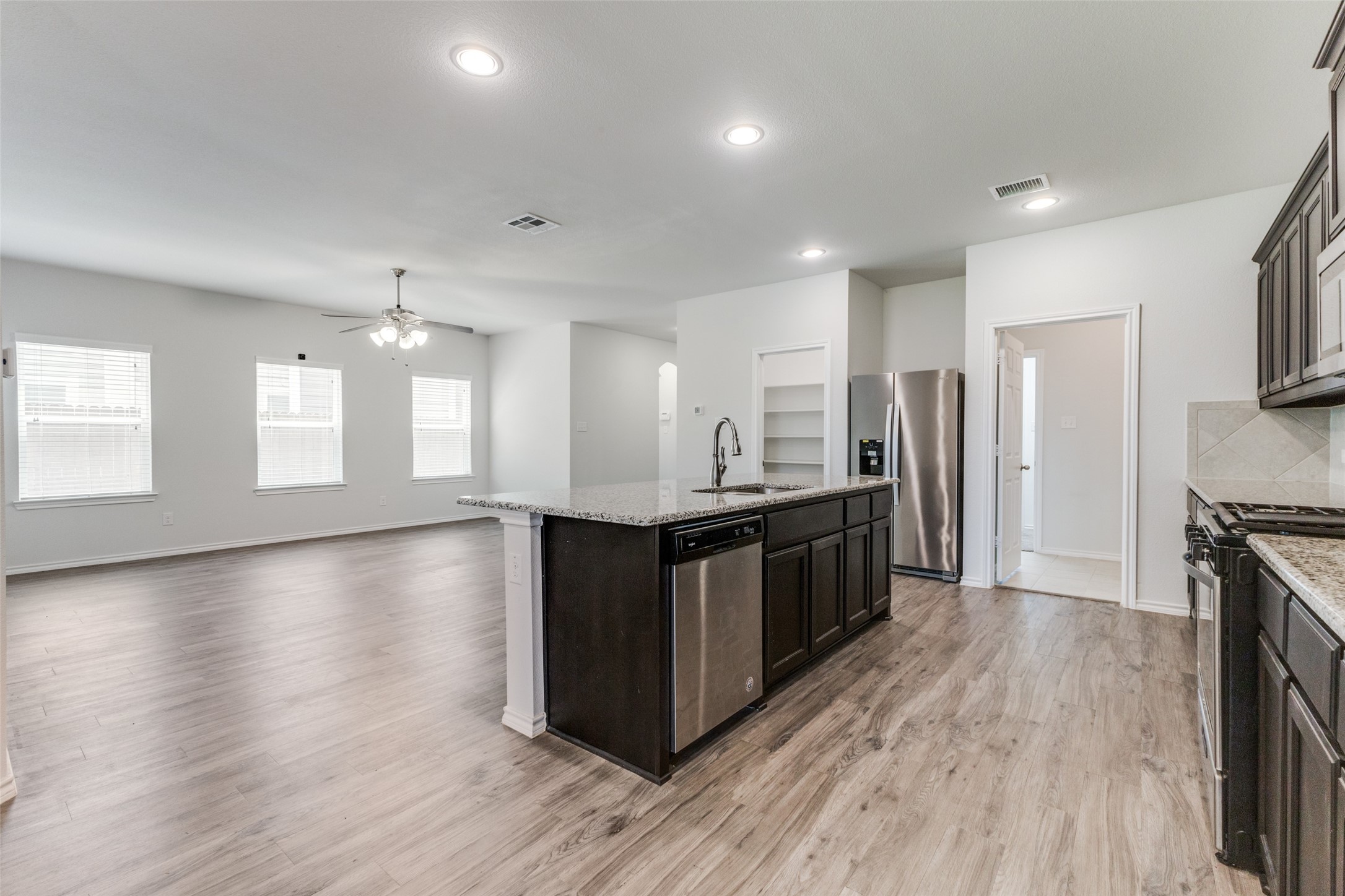 3404 Agate Trail