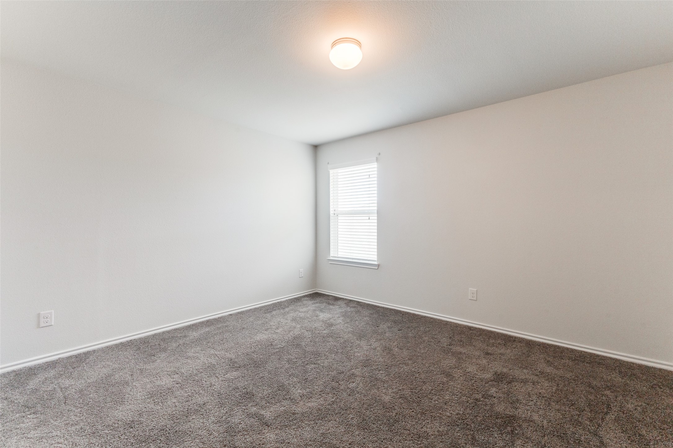 3404 Agate Trail