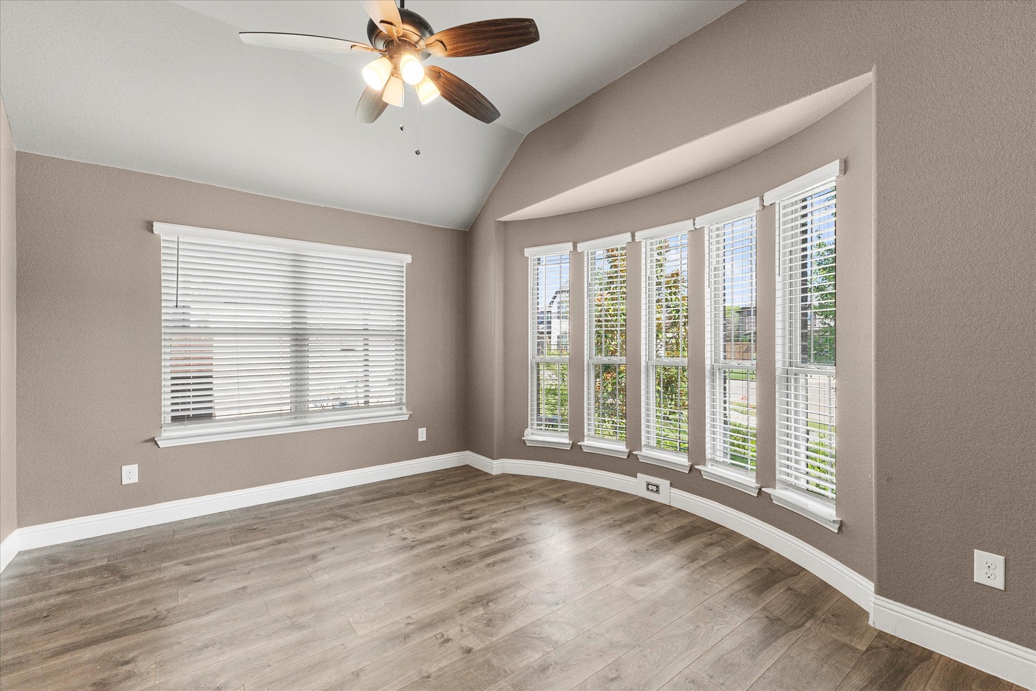 205 Roscoe Drive
