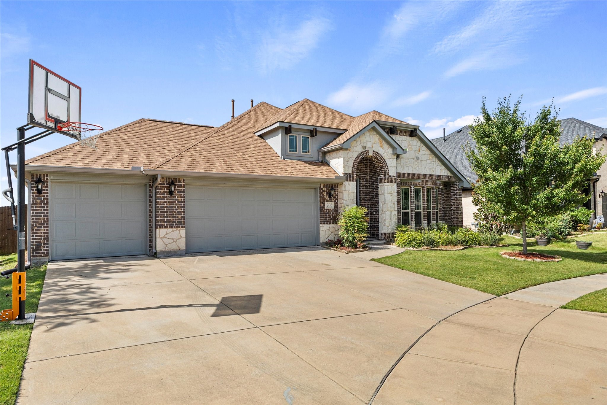 205 Roscoe Drive