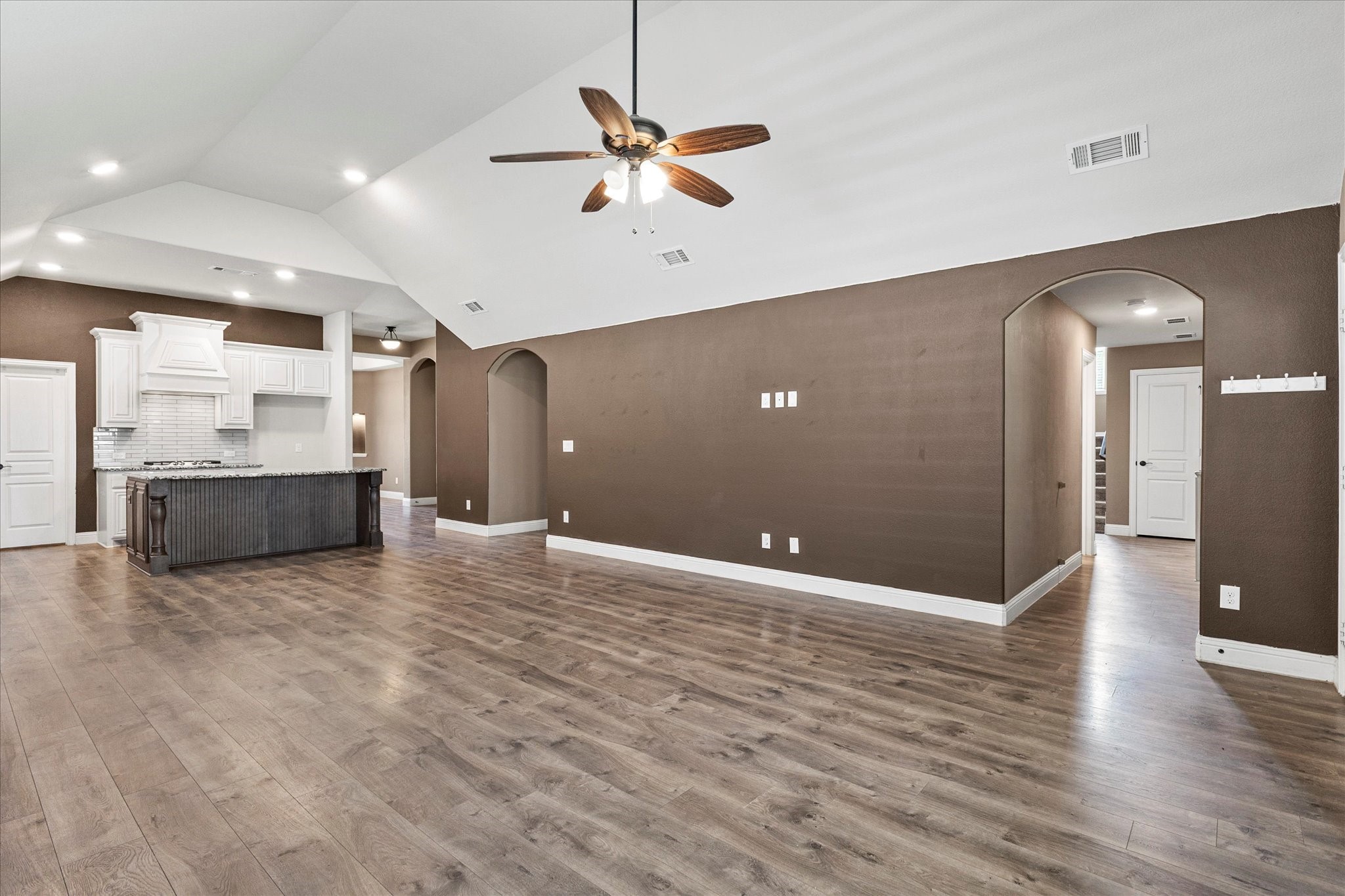 205 Roscoe Drive