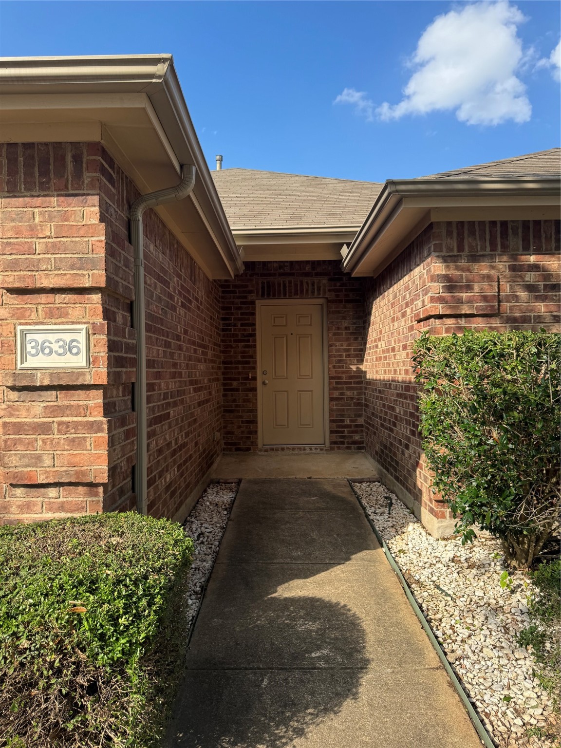 3636 Swallow Drive