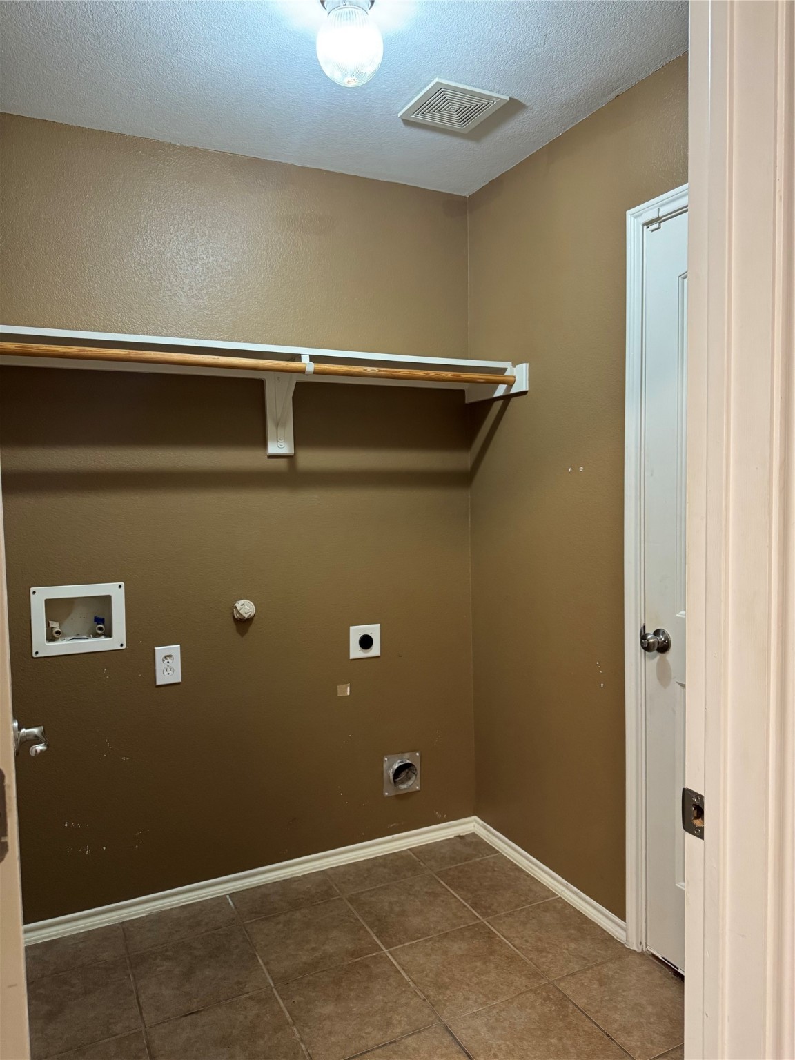 3636 Swallow Drive