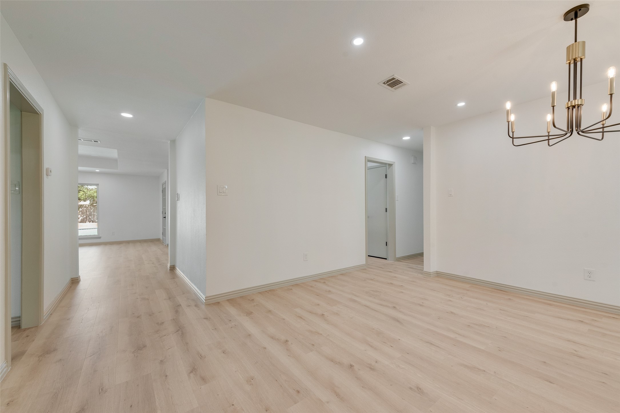 922 Lakeshore Drive