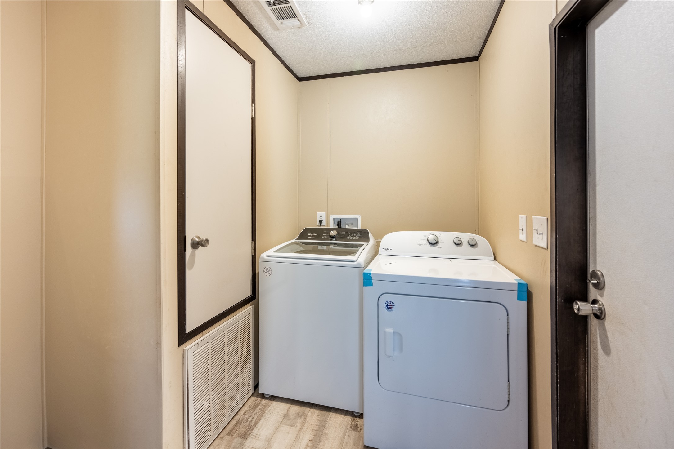 2737 Merrington