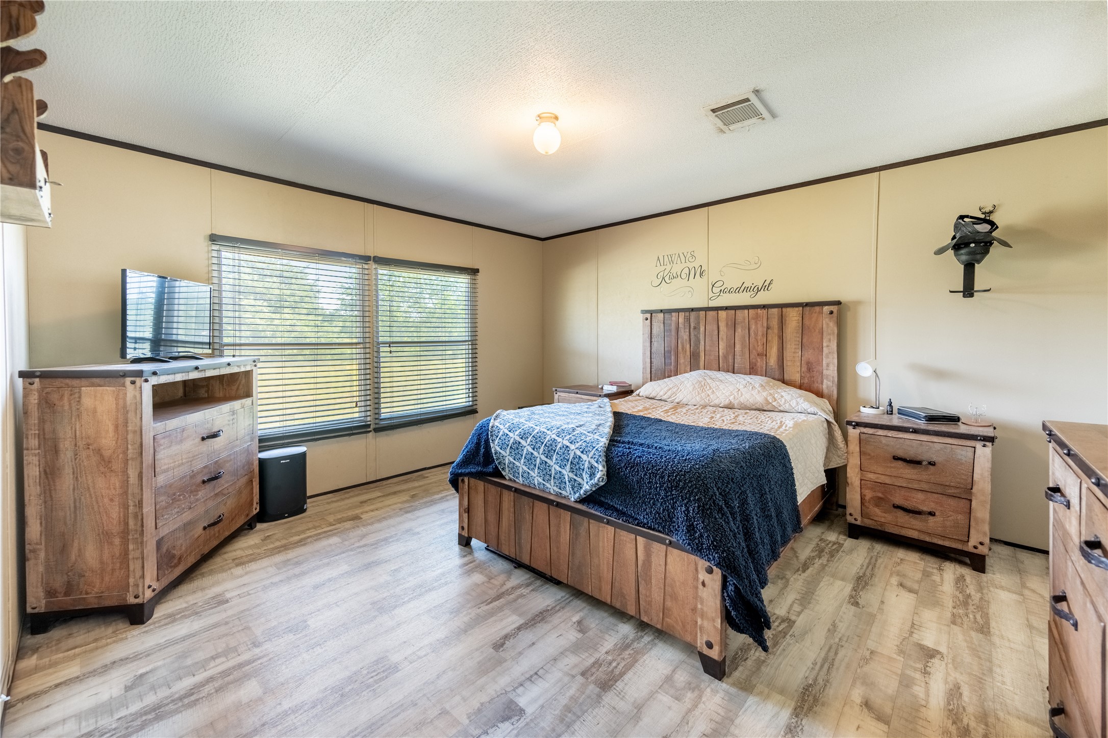 2737 Merrington