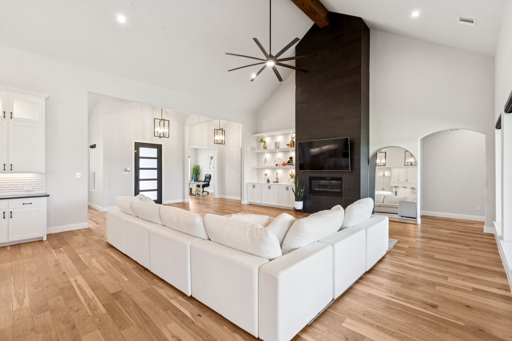 1360 Driftwood Lane
