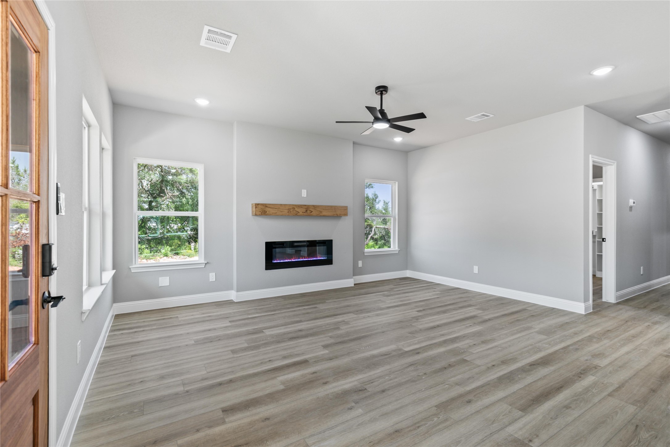 807 Arrowhead Drive