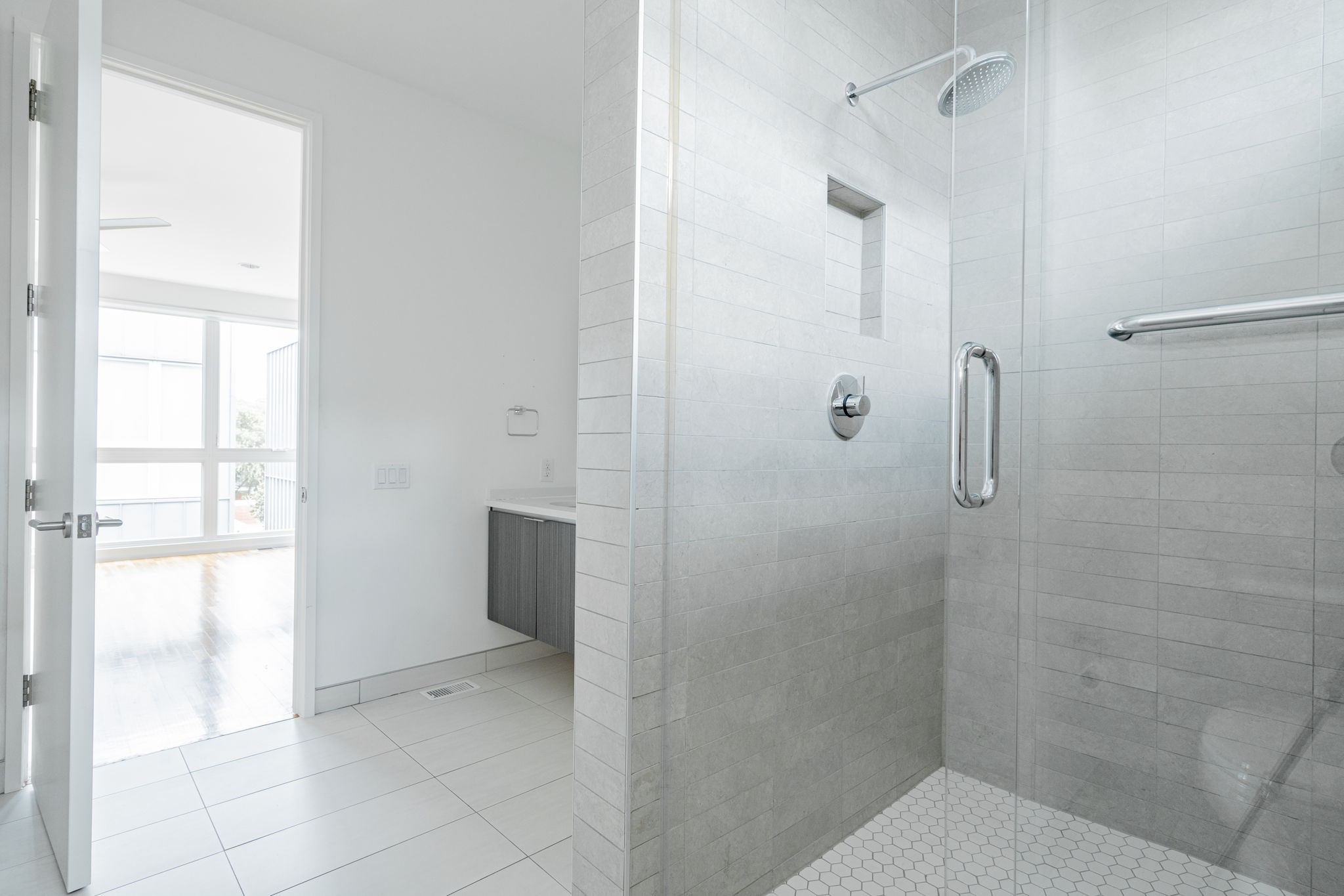 2706 Throckmorton Street B