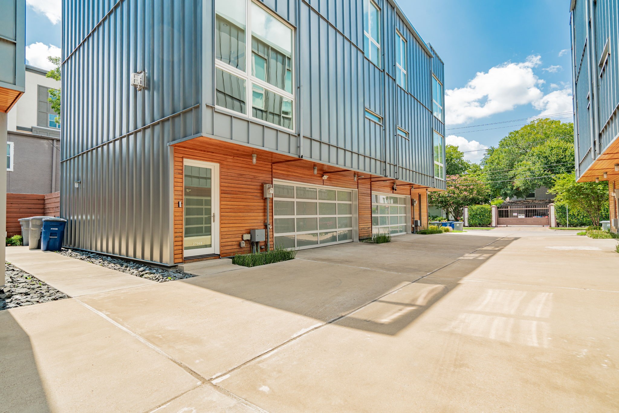 2706 Throckmorton Street B