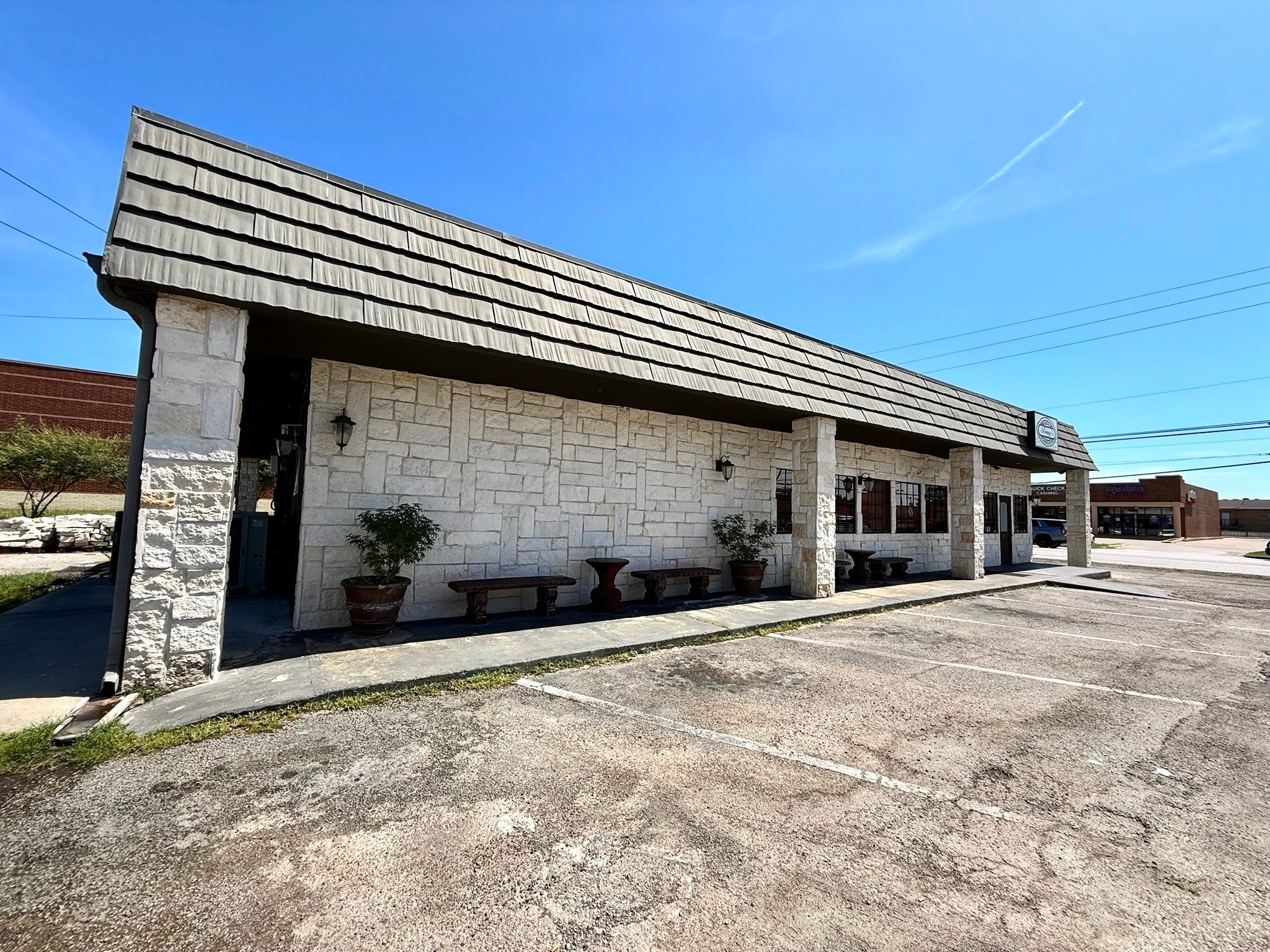 6106 Wesley Street