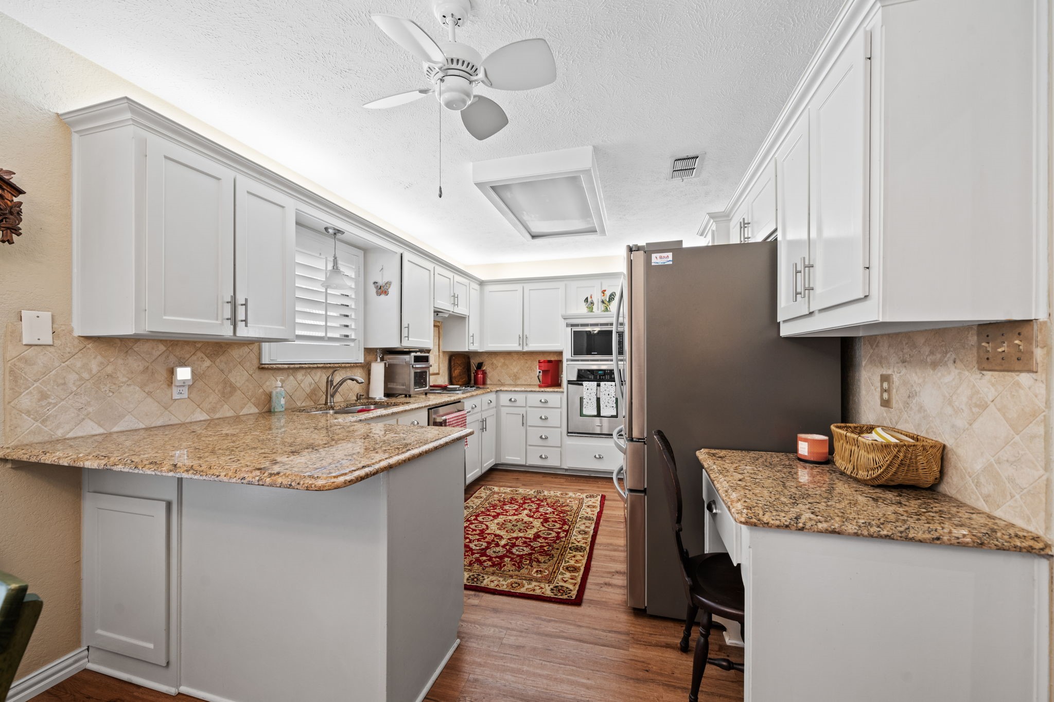 5040 Lake View Circle