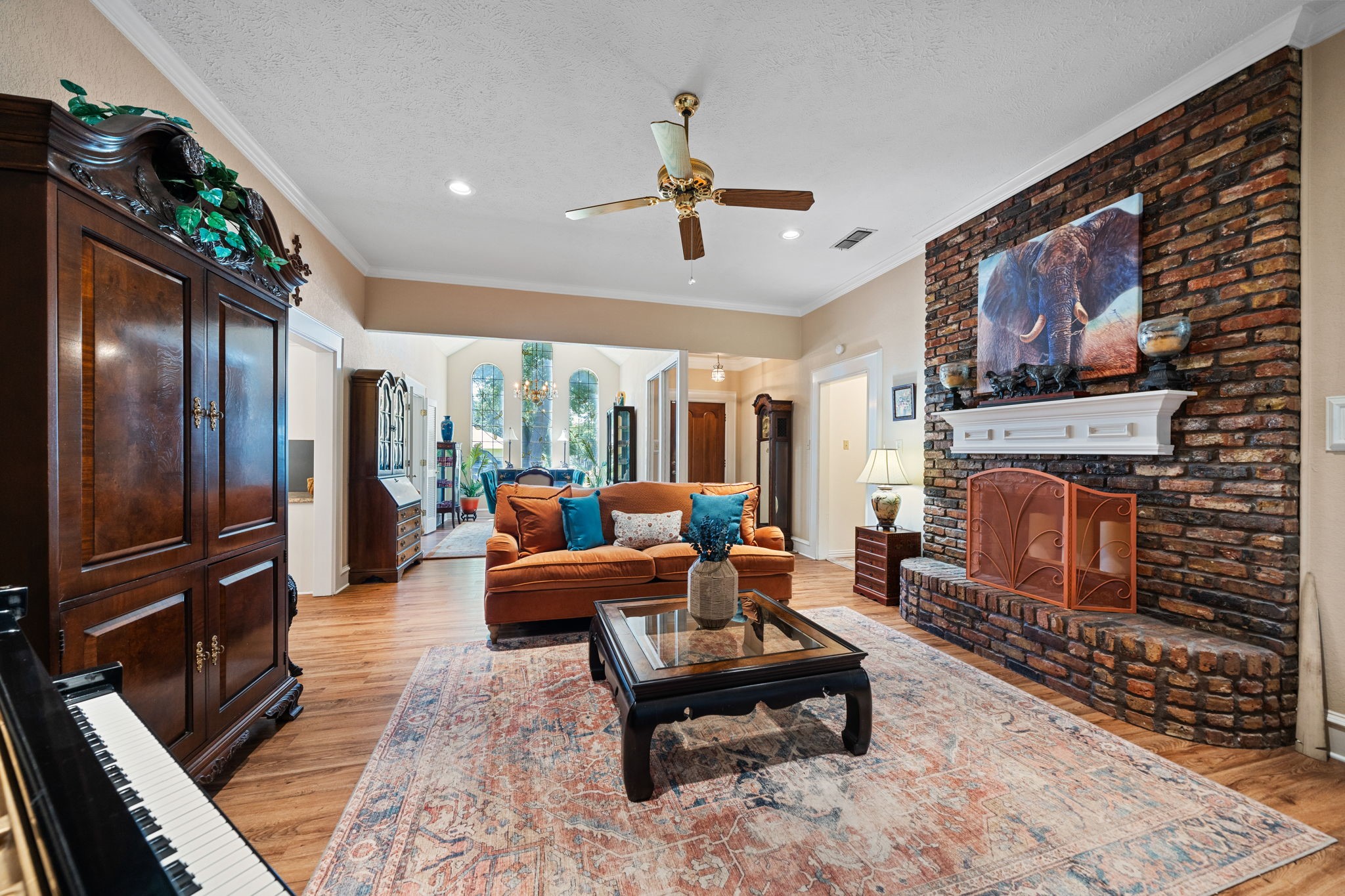 5040 Lake View Circle