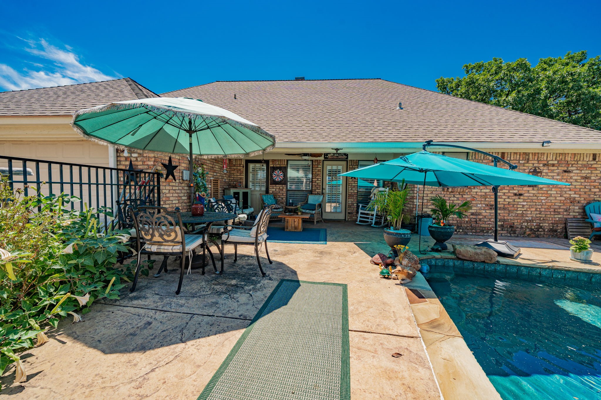 5040 Lake View Circle
