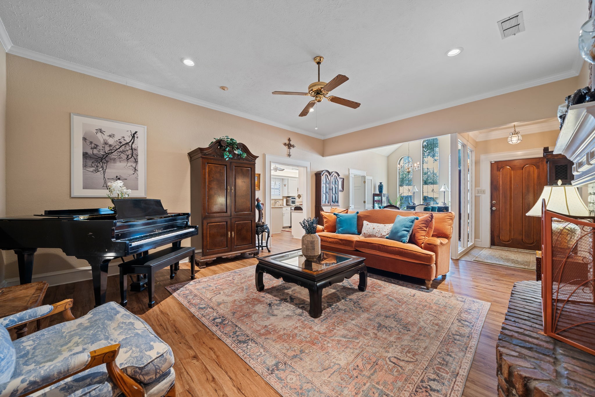 5040 Lake View Circle