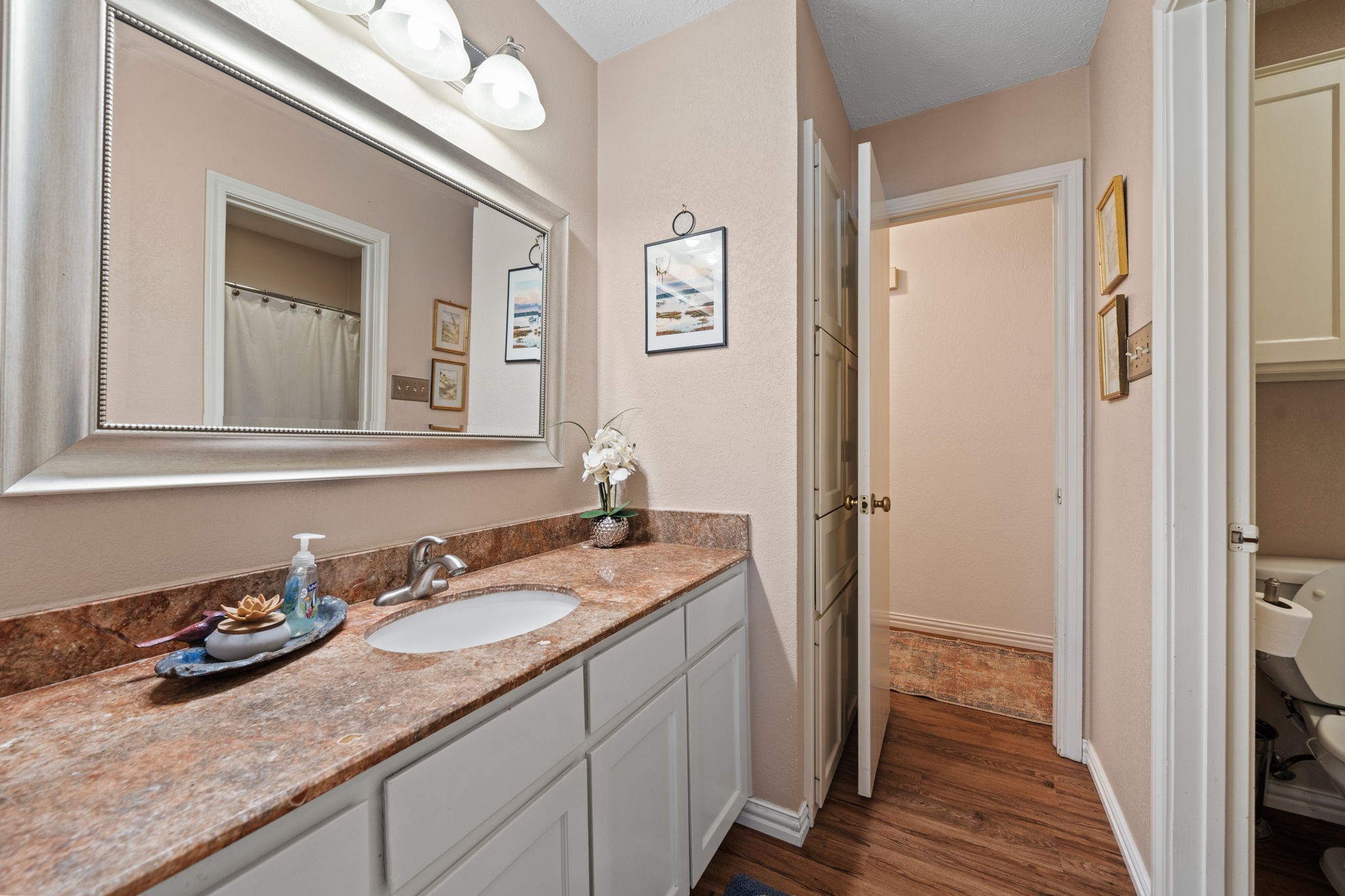 5040 Lake View Circle