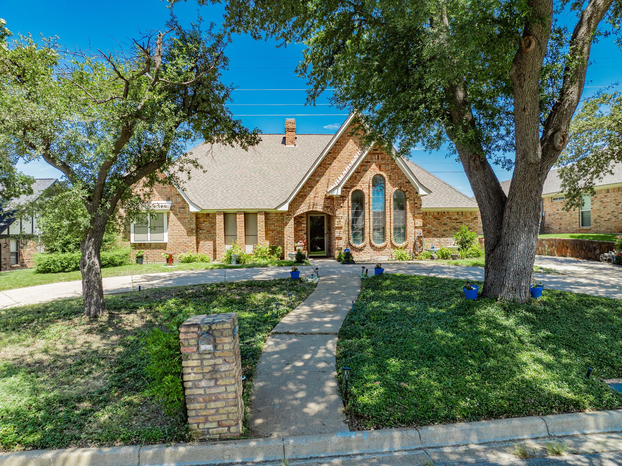 5040 Lake View Circle