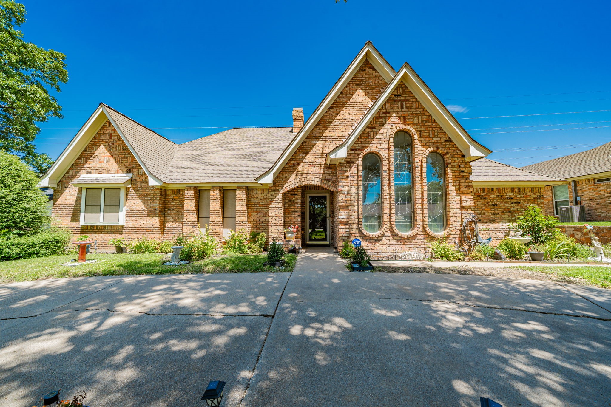 5040 Lake View Circle