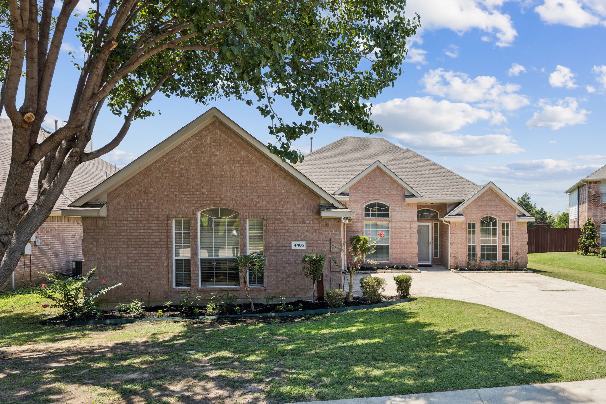 4405 Fairlake Drive