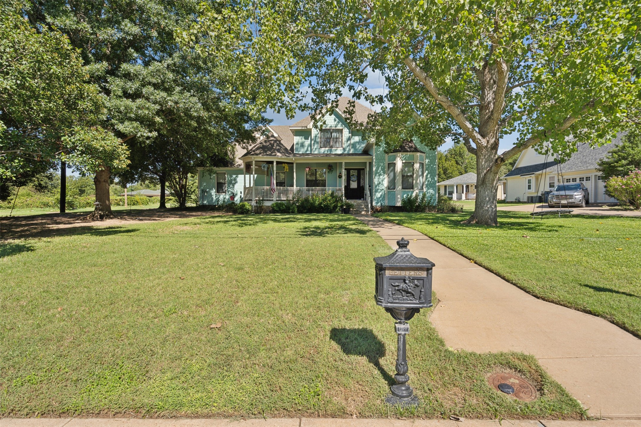 228 W Moore Street
