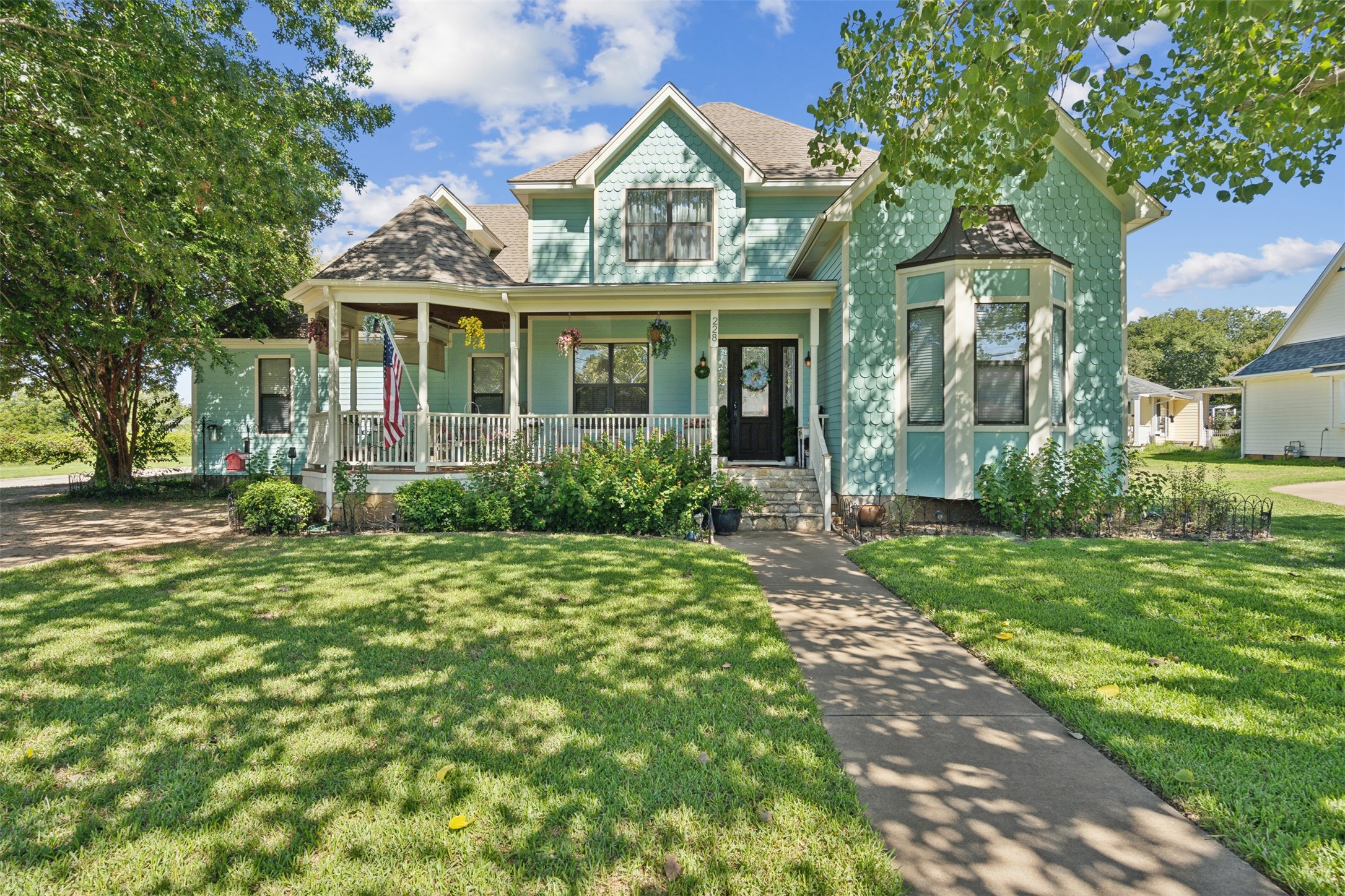 228 W Moore Street