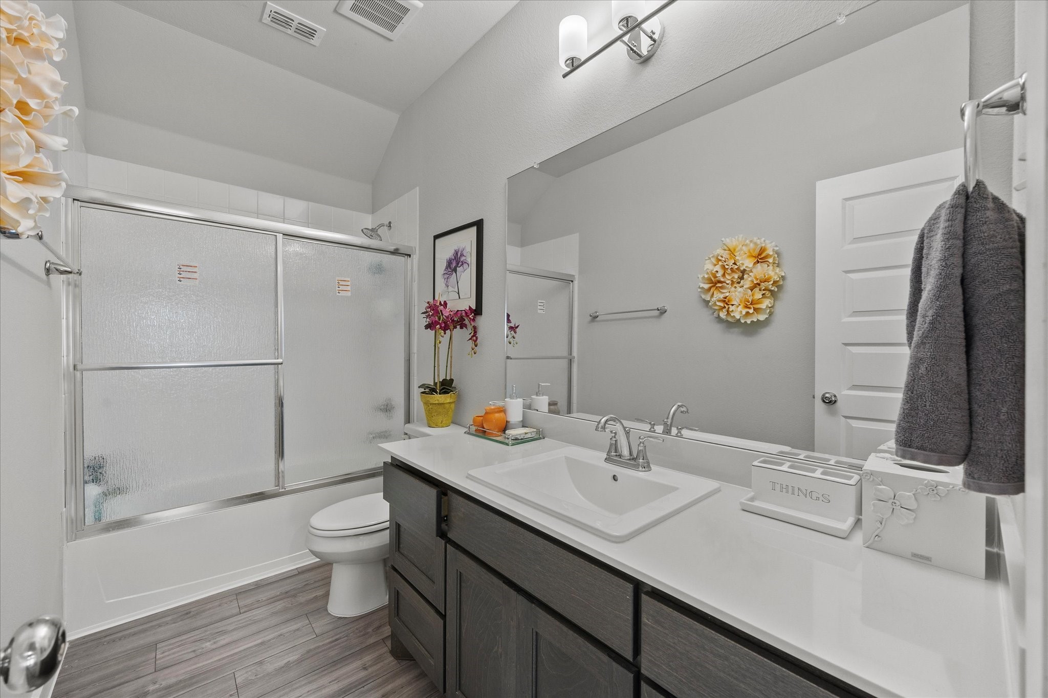 3233 Mccallister Way