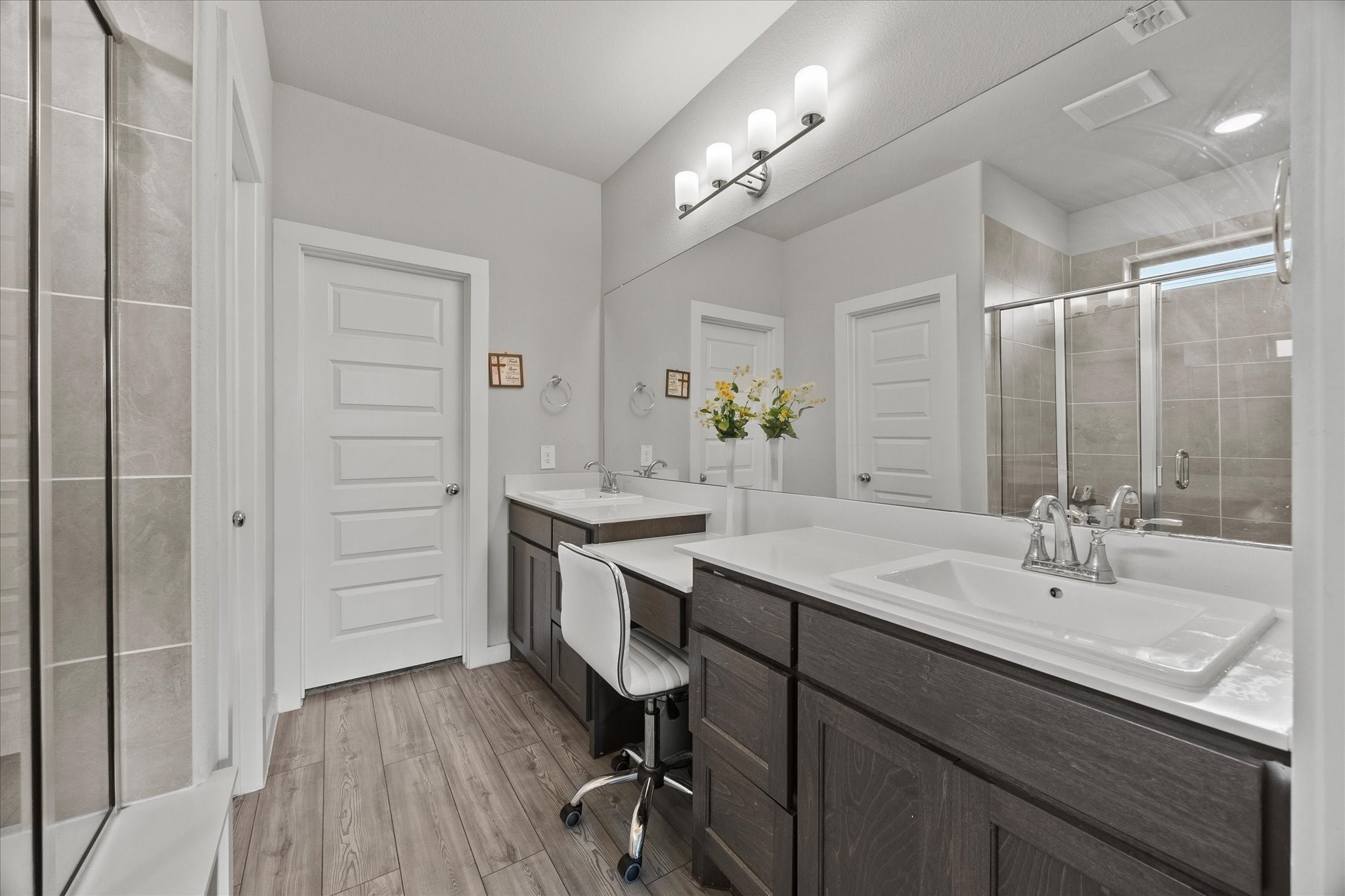 3233 Mccallister Way