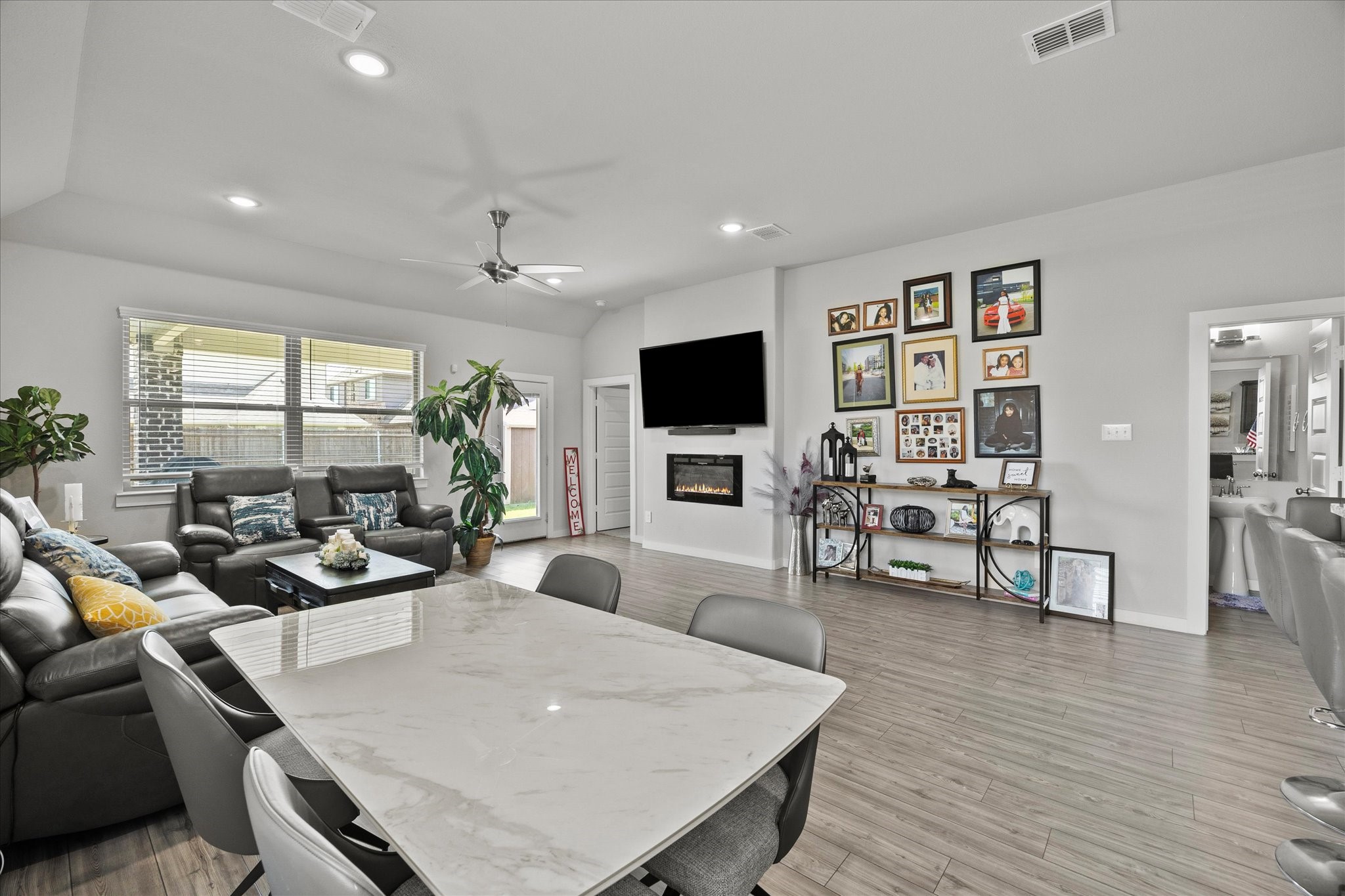 3233 Mccallister Way