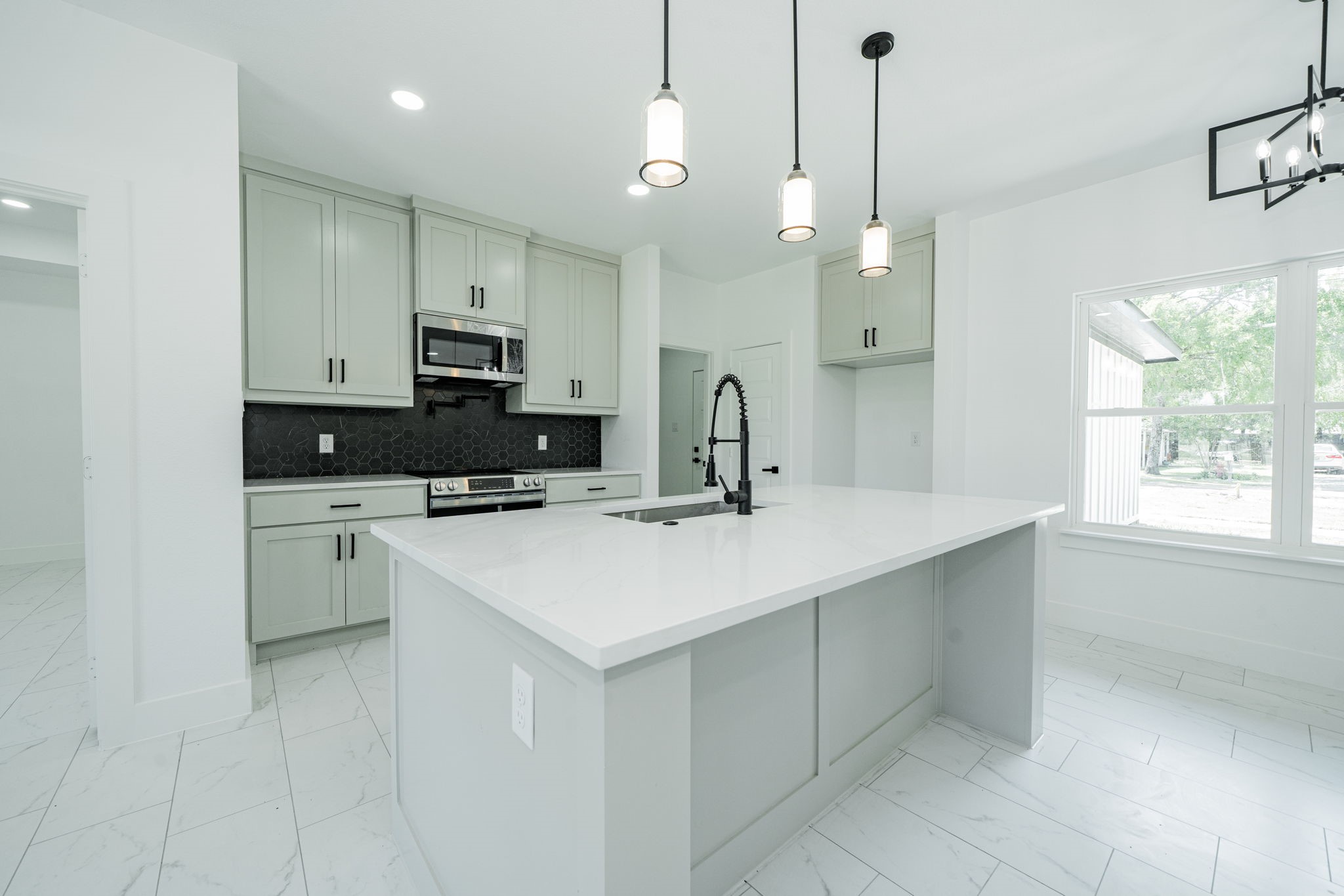 219 Harris Boulevard