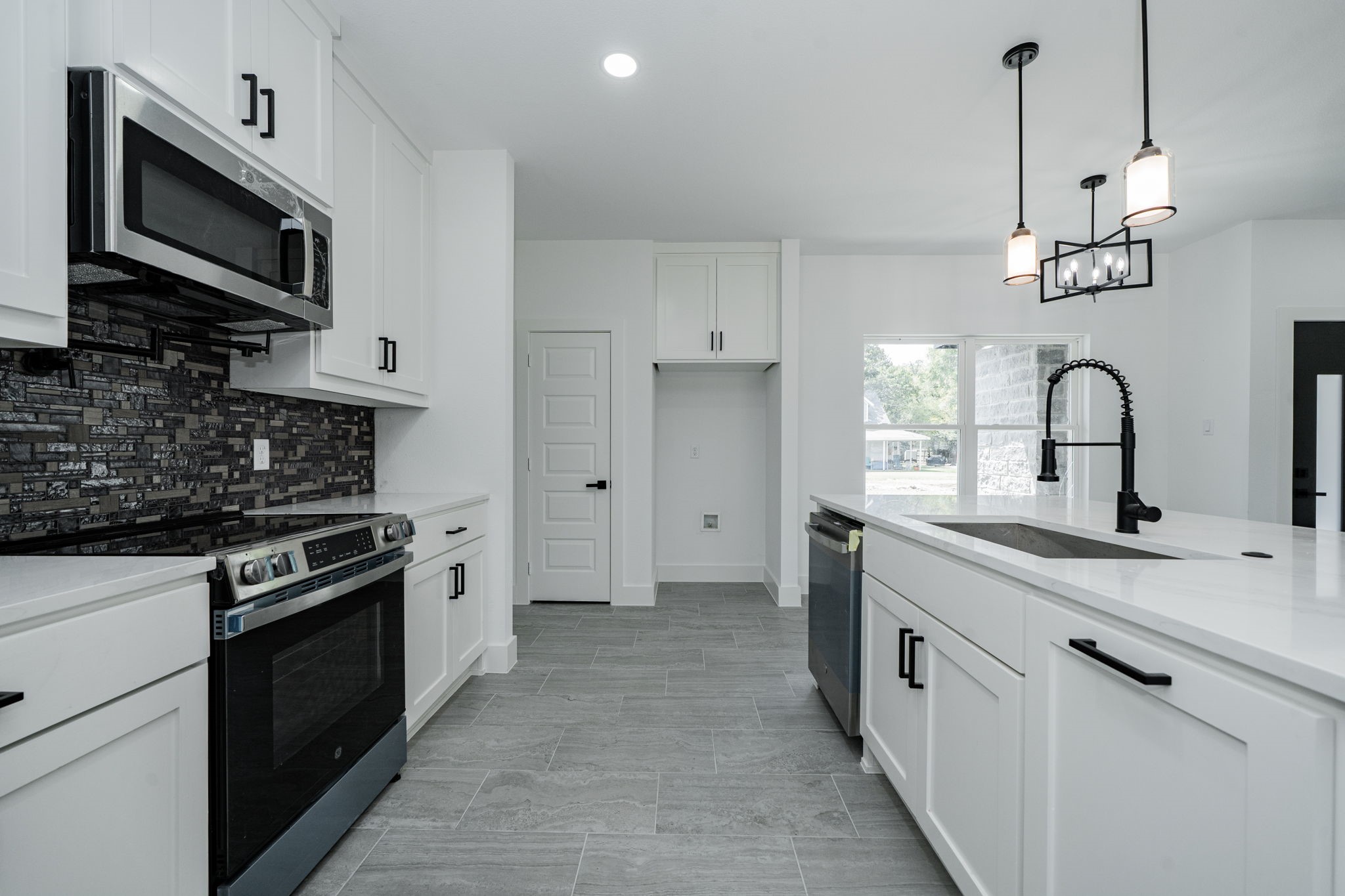 221 Harris Boulevard