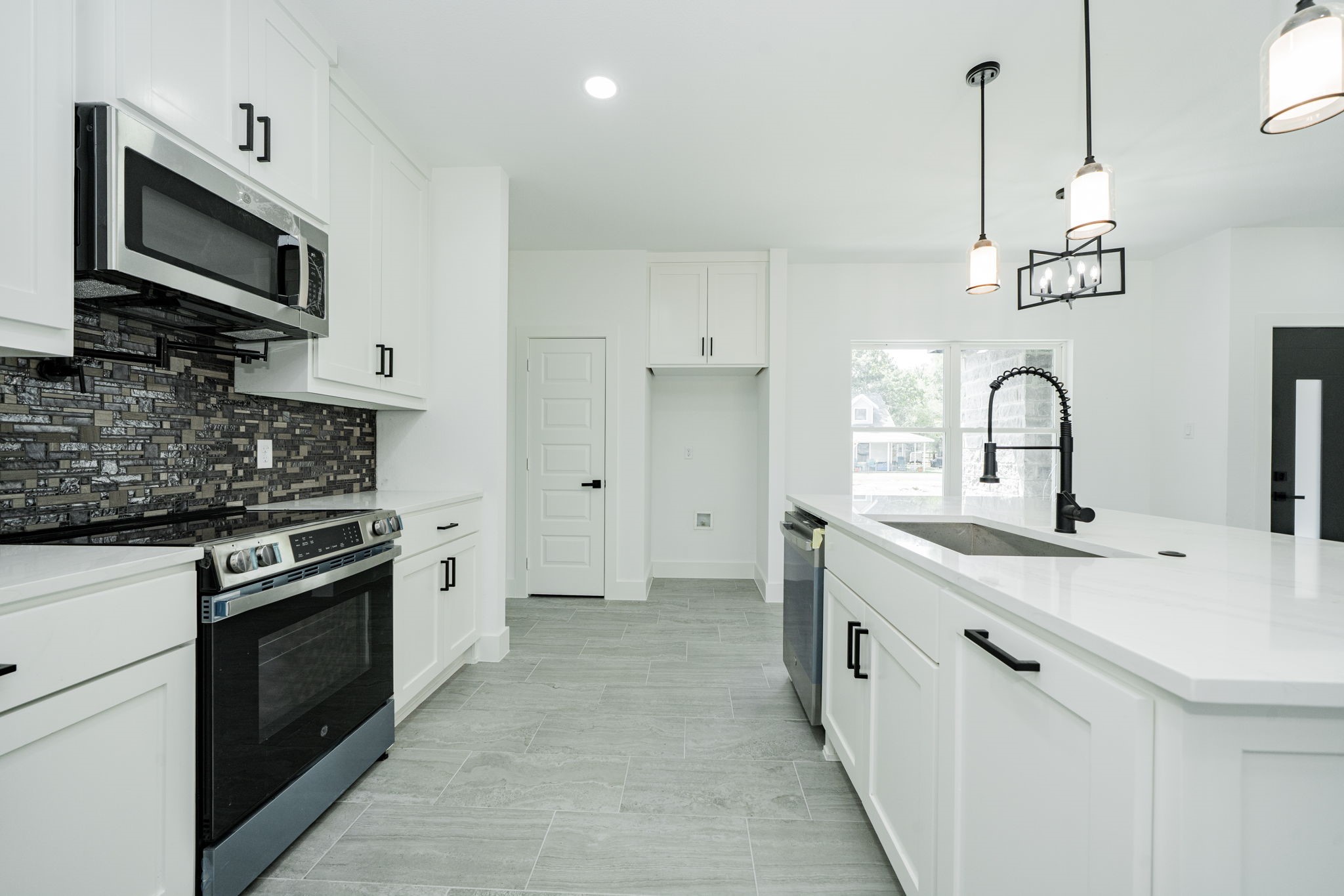 221 Harris Boulevard