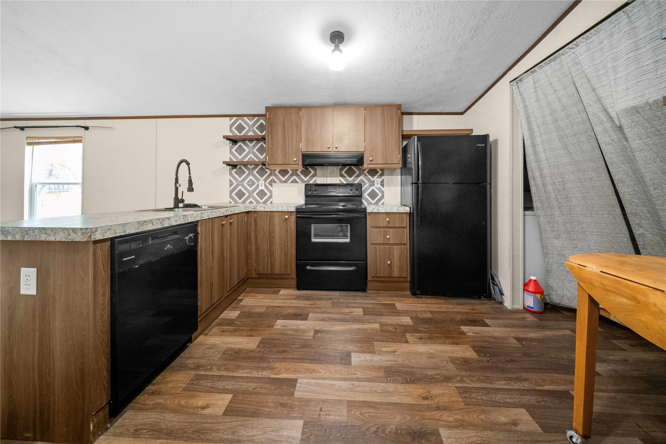 900 County Road 2405