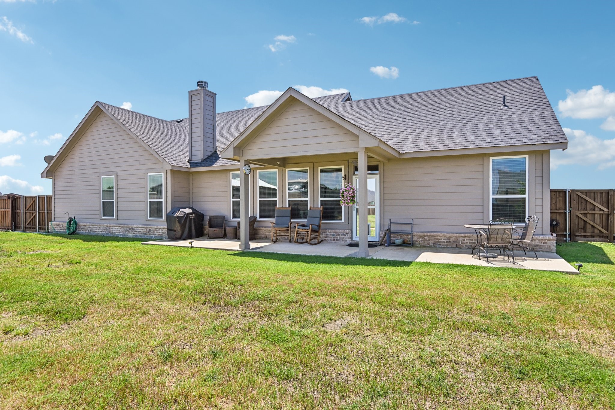 2505 Southern Oak Trail