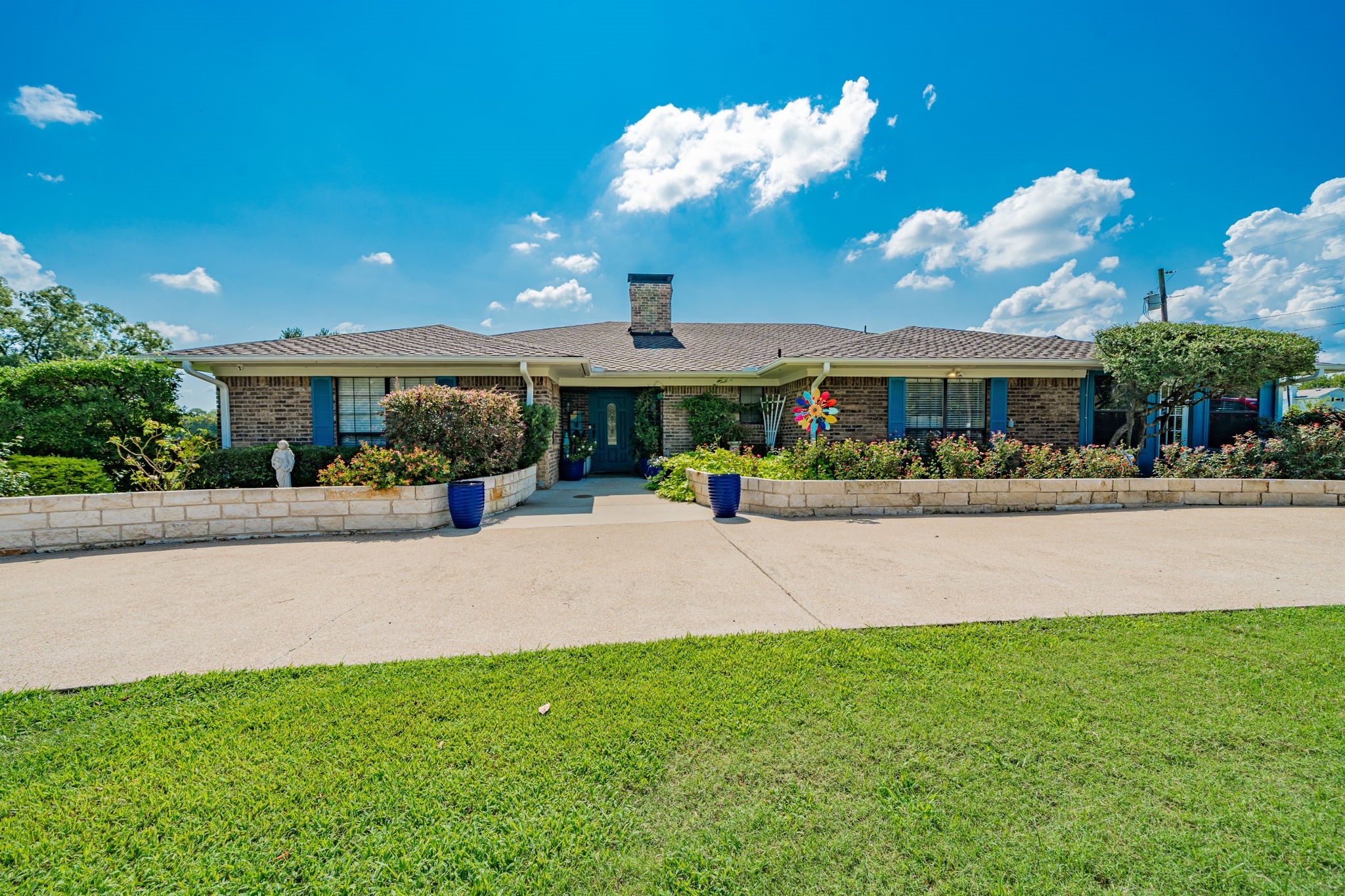 434 E Bluff Road
